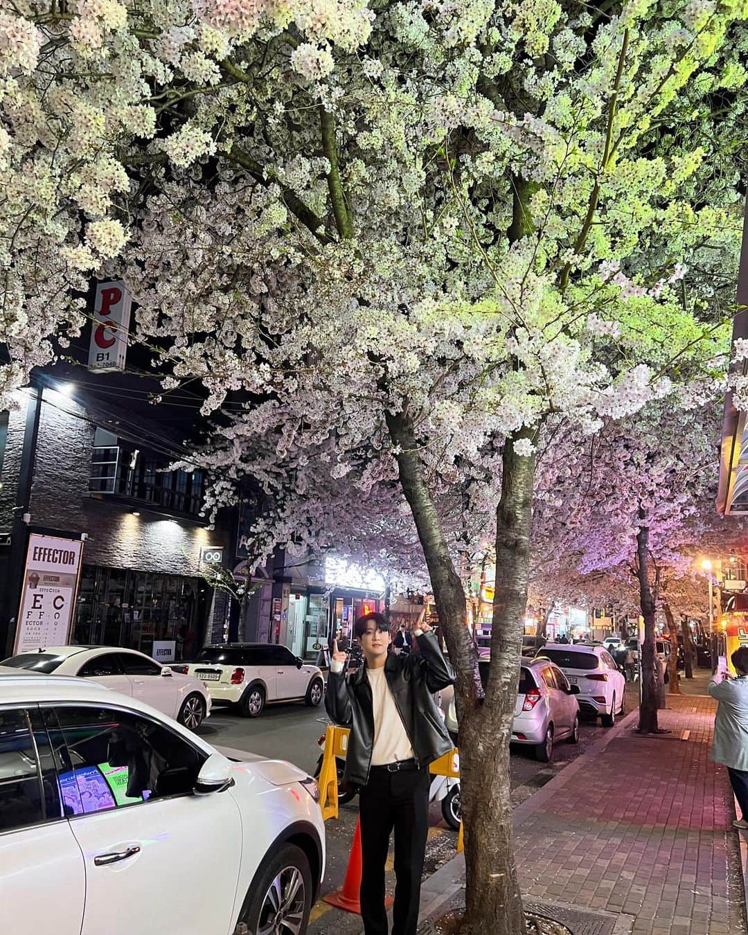 テゴンさんのインスタグラム写真 - (テゴンInstagram)「나도벚꽃봤어!!🥹」4月1日 12時49分 - daegeon_ii