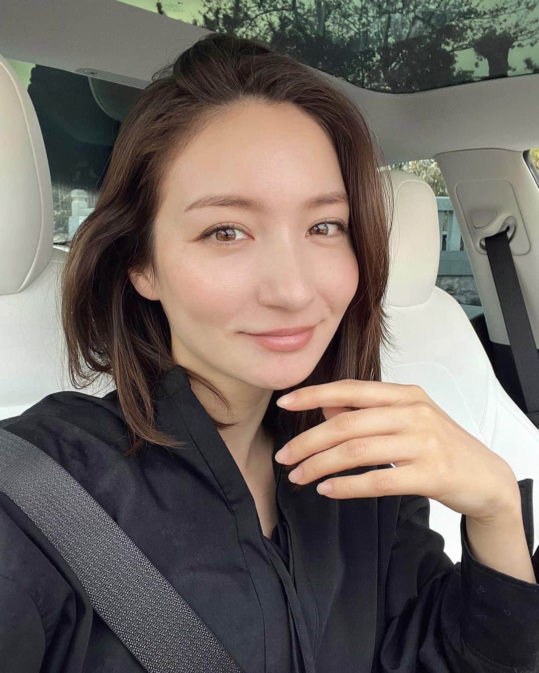 山神アリシアのインスタグラム：「ドライブ日和🚗」