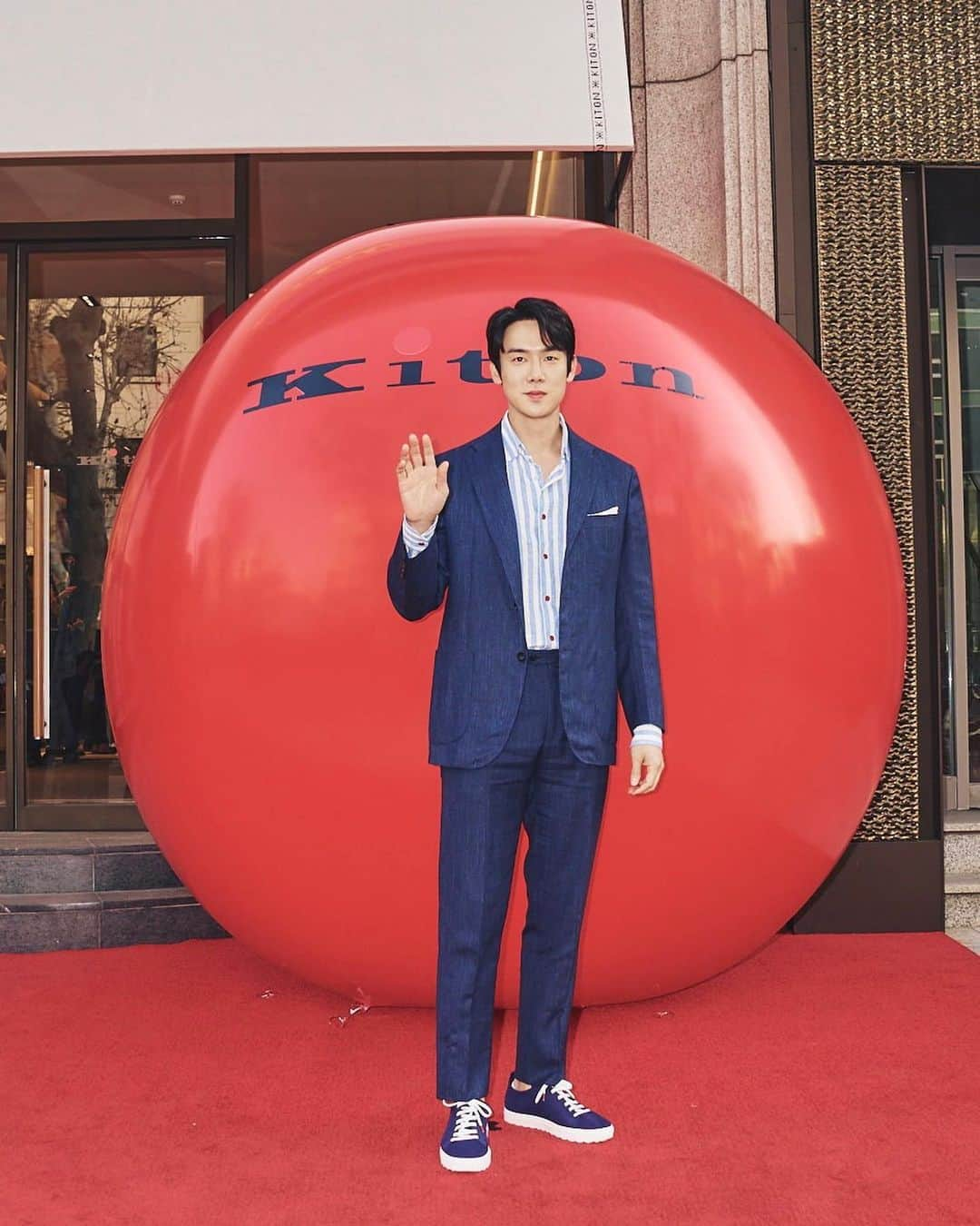 ユ・ヨンソクさんのインスタグラム写真 - (ユ・ヨンソクInstagram)「@kiton #kiton #키톤 #키톤플래그십」4月1日 13時20分 - yoo_yeonseok