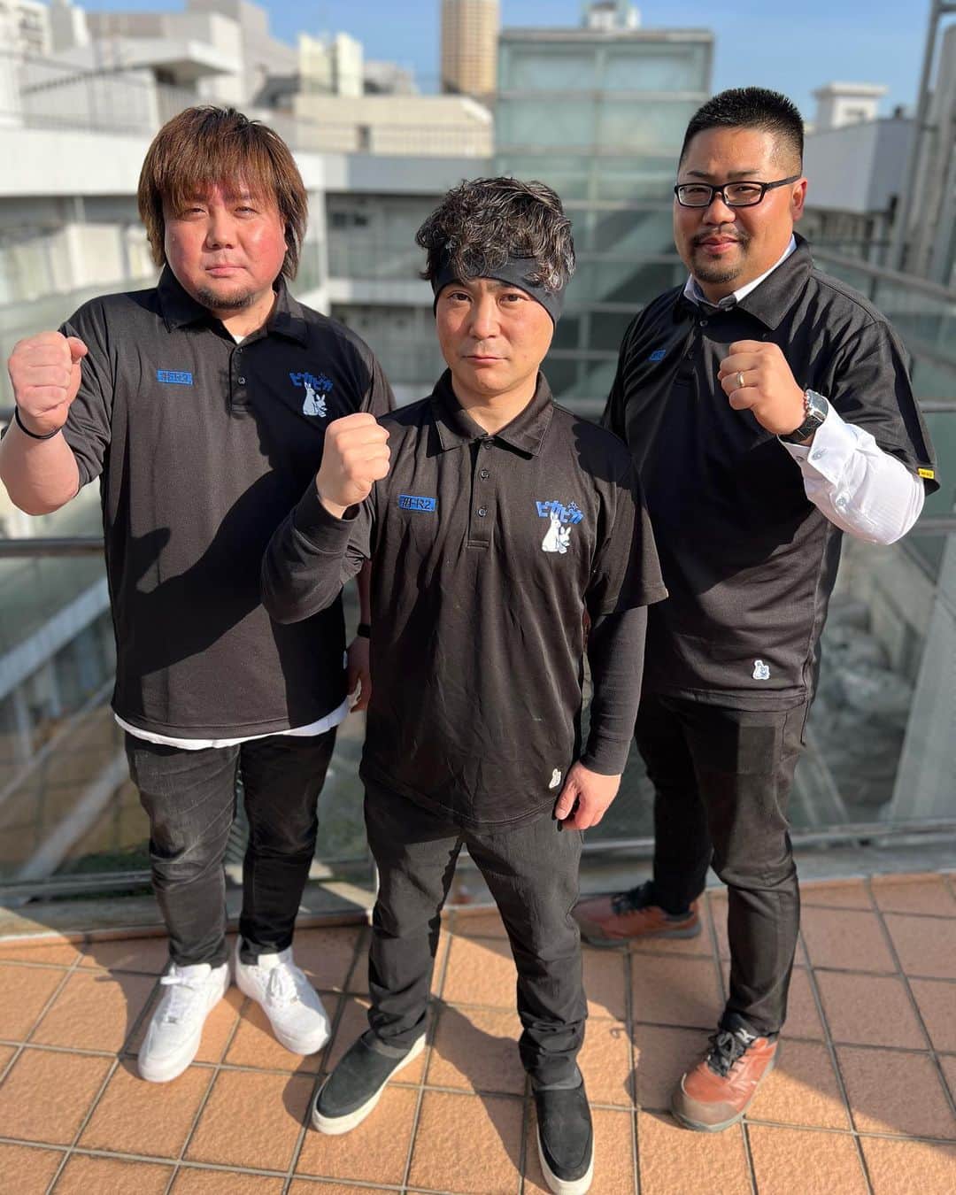 入江慎也のインスタグラム：「本日4月1日、ピカピカ12店舗目の支店、ピカピカ福島がオープン致しました  ピカピカ福島を、やっていただく会社さんは僕らよりも清掃歴が長いベテランの会社さんです。 本当に心強いです。  福島にお住まいの皆様、ピカピカ福島をよろしくお願い致します🤲🤲🤲  全力で福島を盛り上げていきます。  お二人共写真緊張しておりました笑笑  #ピカピカ福島 #ピカピカ12店舗目の支店 #フランチャイズ #4月1日オープン #エイプリルフールではありません」