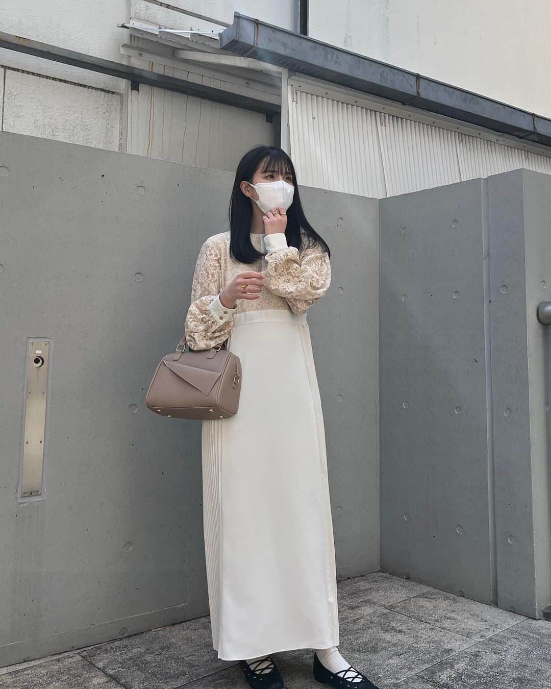 大園桃子さんのインスタグラム写真 - (大園桃子Instagram)「⁡ ⁡ April🌸🍃 ⁡」4月1日 18時00分 - o.momoko_official