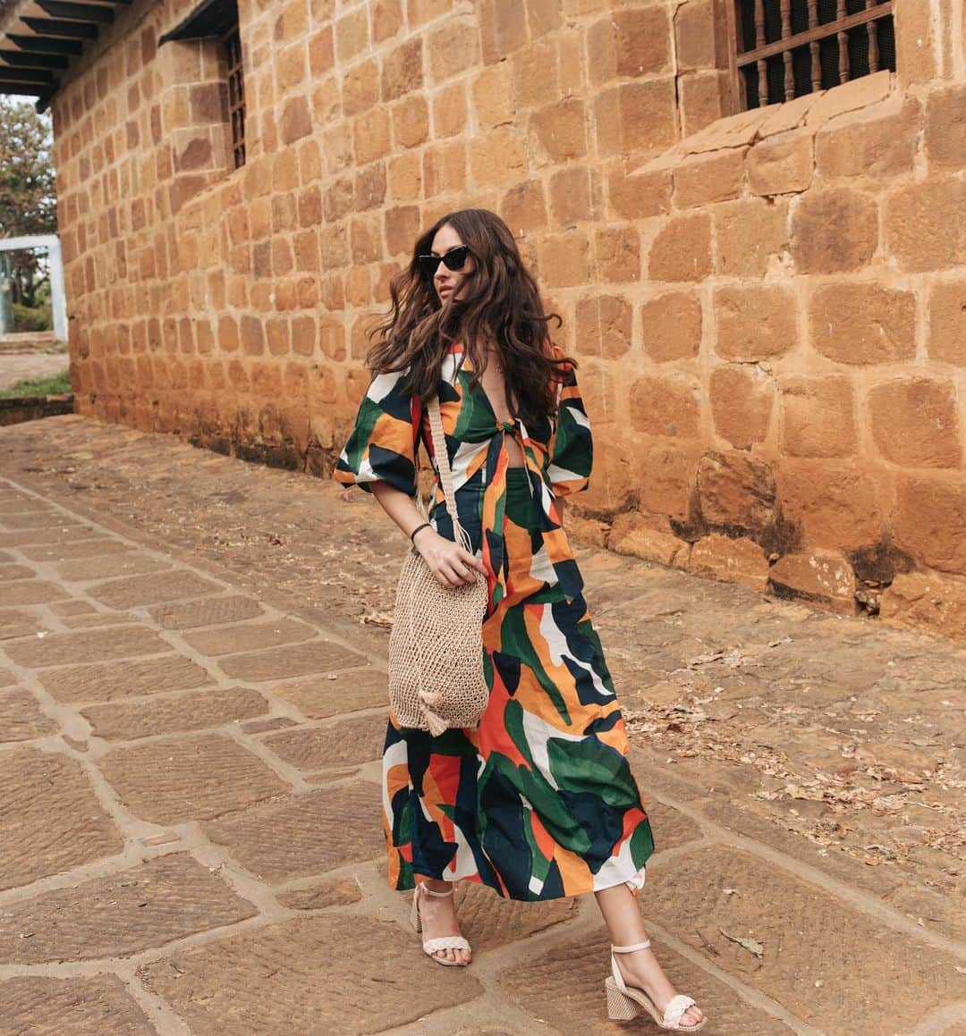 タリアナ・バルガスのインスタグラム：「Vámonos de paseo al pueblo más lindo de colombia. #Barichara @modaexito #Arkitect」