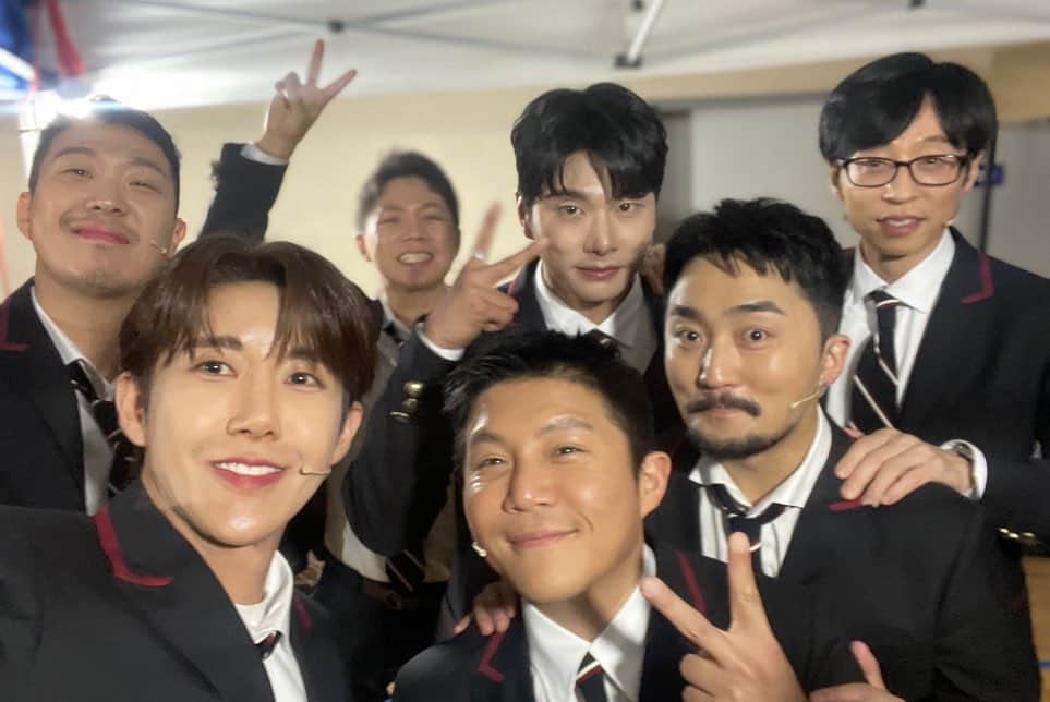 のインスタグラム：「감사합니다😍 투더탑! 원탑!」