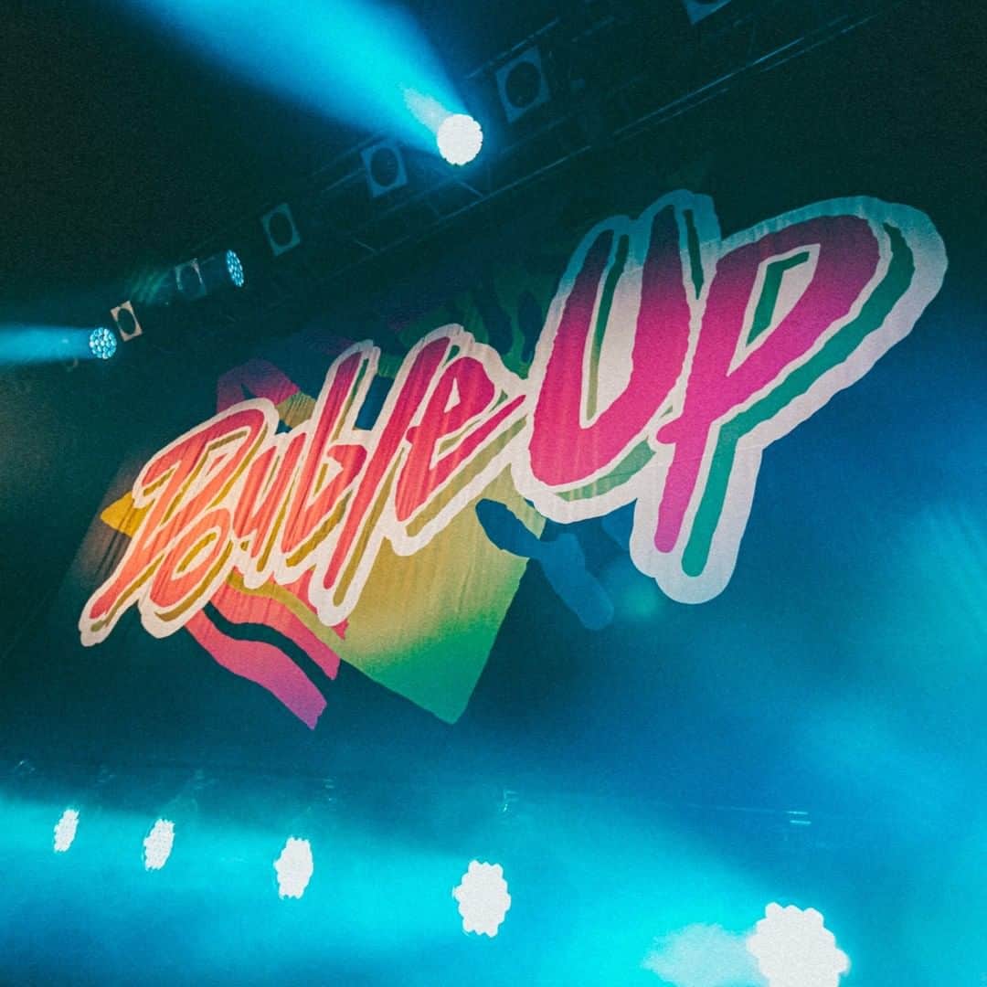 Def Techのインスタグラム：「さぁ！開幕だ🔥🔥 Def Tech "Double Up" Tour 開催！ 初の対バンツアーに豪華アーティストが集結！  ▼Special Guest Nulbarich / yama / Creepy Nuts / SKY-HI  ▼チケット一般発売中！ https://deftech.jp/doubleuptour2023/  ▼チケット 通常チケット6,800円(税込)  ▼公演日程 2023年4月1日(土) Zepp Nagoya Special Guest : Nulbarich  2023年4月6日(木) Zepp Fukuoka Special Guest : yama  2023年4月7日(金) Zepp Namba Special Guest : Creepy Nuts  2023年4月21日(金) Zepp Haneda Special Guest : SKY-HI  ▼チケット一般発売中！ https://deftech.jp/doubleuptour2023/  ▼チケット 通常チケット6,800円(税込)  ▼Def Tech Official ・YouTube｜https://www.youtube.com/c/deftech ・Facebook｜https://www.facebook.com/DefTechJP ・Instagram｜https://www.instagram.com/deftech/ ・Twitter｜https://twitter.com/Def_Tech ・Tik Tok｜https://www.tiktok.com/@deftech_official  #DefTech @microfromdeftech @shen037  ▼Team Def Tech @nagacho_gt @djhirakatsu @kumaigoro @kazuki_isogai @dubmasterx Photo & Movie｜@umi_hayato SNS Photo & Movie｜ @sana_0811_  #deftech #micro #shen #Nulbarich #yama #CreepyNuts #SKYHI #shorts」