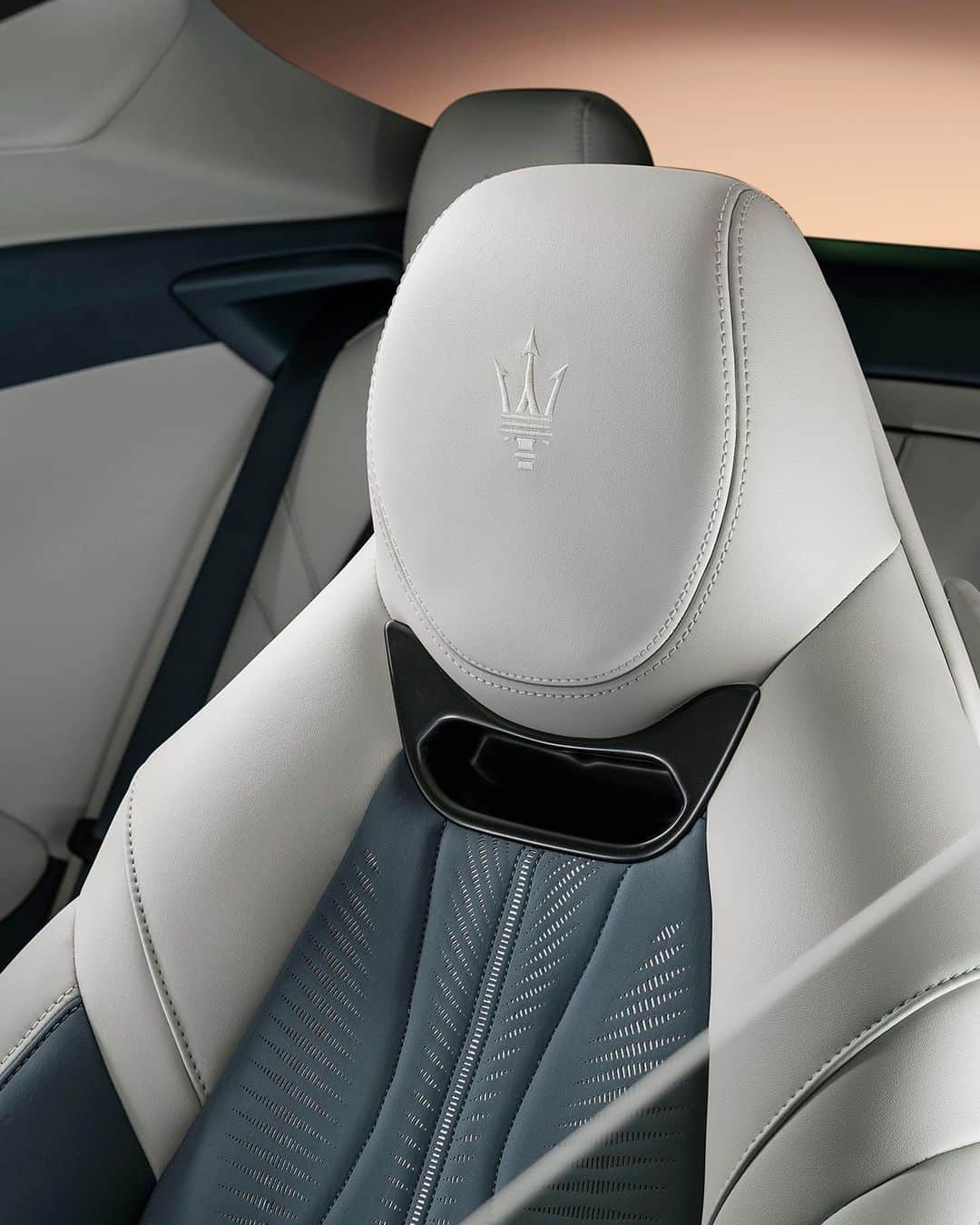 マセラティさんのインスタグラム写真 - (マセラティInstagram)「April Fool or April Cool?  Time for a game of Trident trivia 🔱. For each fact, tell us in the comments: is it fool (false) or cool (true)?👇  1. A Maserati can be customized to reflect a memory. 2. There’s recycled material in the luxurious cabin of the GranTurismo Folgore. 3. The roof of the MC20 Cielo opens in a quick 12 seconds.   4. The Maserati 3200 GT was the first Maserati to incorporate LED technology. 5. Next year, we are releasing our first-ever spyder SUV: the Grecale Cielo. 6. The MC12 won 6 FIA GT Championships in a row. 7. Electric Maserati available in the 1940s. 8. We made a V6 engine that delivers 740CV.   9. The Ghibli Primatist was created as an homage to the water speed record of the "Primatist" monohull, achieved thanks to its V6 Ghibli engine.  10. The Italian President Sandro Pertini’s Quattroporte even featured a customized pipe holder.」4月1日 16時48分 - maserati