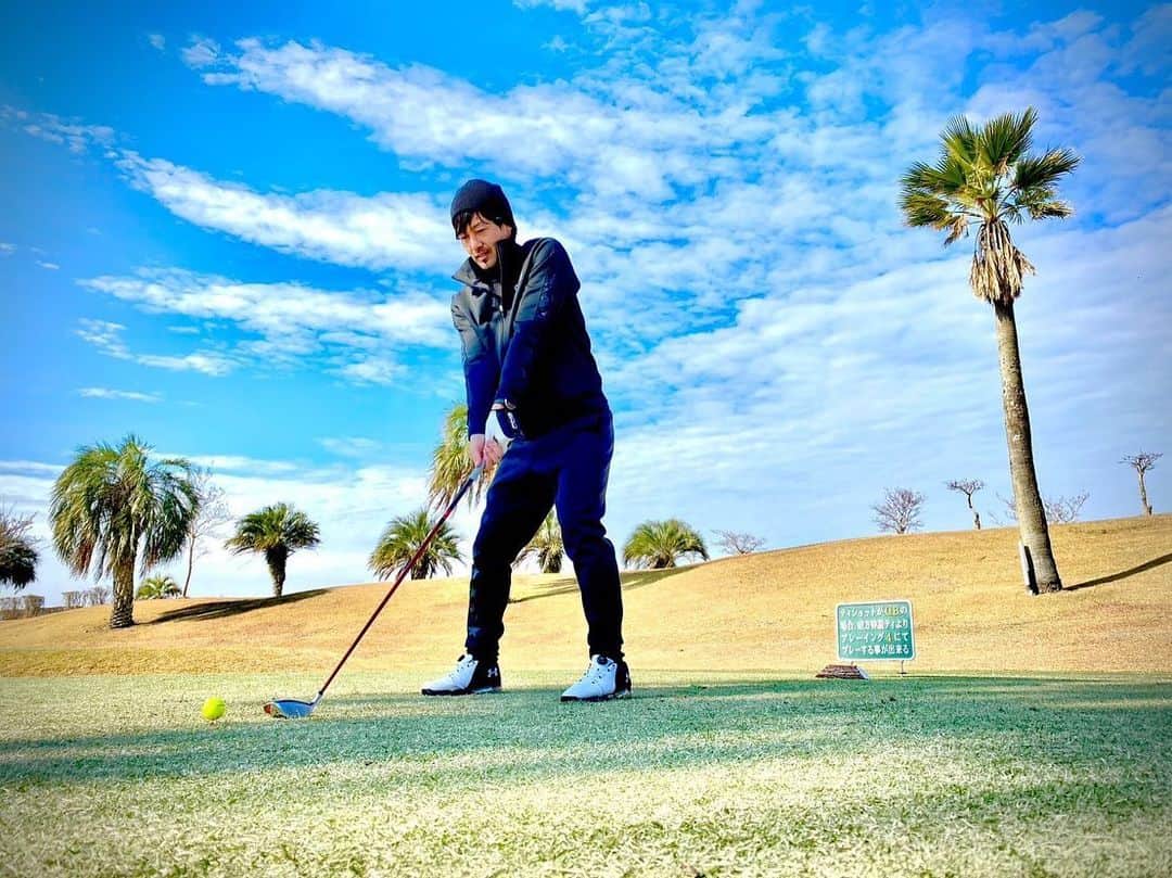 松井大輔さんのインスタグラム写真 - (松井大輔Instagram)「この度　松井大輔はプロゴルファー を目指す事になりました。  #エイプリルフール #golf #ゴルフ #4月1日 #style」4月1日 16時55分 - matsuidaisuke_official