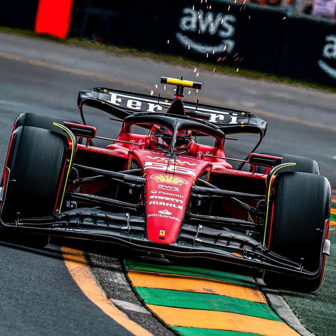 カルロス・サインツJr.さんのインスタグラム写真 - (カルロス・サインツJr.Instagram)「Decent pace in Qualy but it won’t be an easy race. Let’s try to bring home a good result! 💪🏼🏎  Buen ritmo en quali pero no será una carrera fácil. Vamos a intentar sacar un buen resultado. 💪🏼🏎  - @scuderiaferrari  #Carlossainz #F1 #AusGP」4月1日 17時54分 - carlossainz55