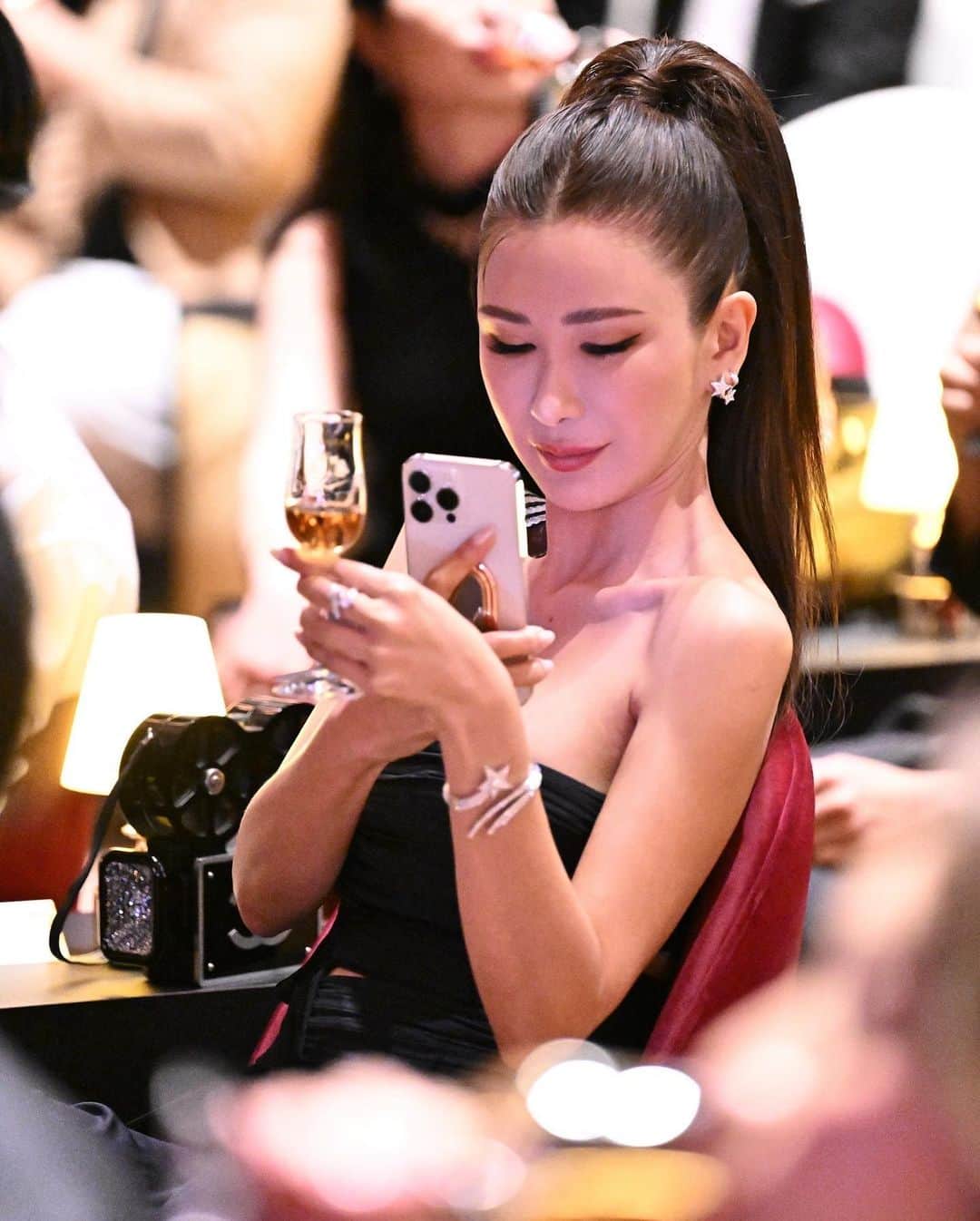 ジェイミー・チュアのインスタグラム：「🥃 is the answer, I don’t need to remember the question.」