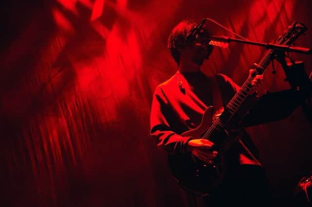 後藤正文のインスタグラム：「キタニタツヤ presents “Hugs Vol.5 Tour” at ZeppDiverCity  Photographer @tetsuyayamakawa   M1 ソラニン M2 宿縁 M3 Re: Re: M4 リライト M5 君の街まで M6 荒野を歩け M7 転がる岩、君に朝が降る M8 海岸通り  #asiankungfugeneration #キタニタツヤ #tokyo」