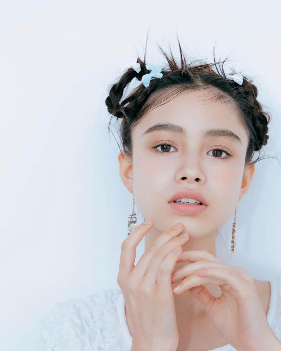 林由香里さんのインスタグラム写真 - (林由香里Instagram)「@vivi_mag_official  メイクの"ここがわからない"がわかる塾👯‍♀️  #hair #makeup」4月1日 18時48分 - yukarihayashi