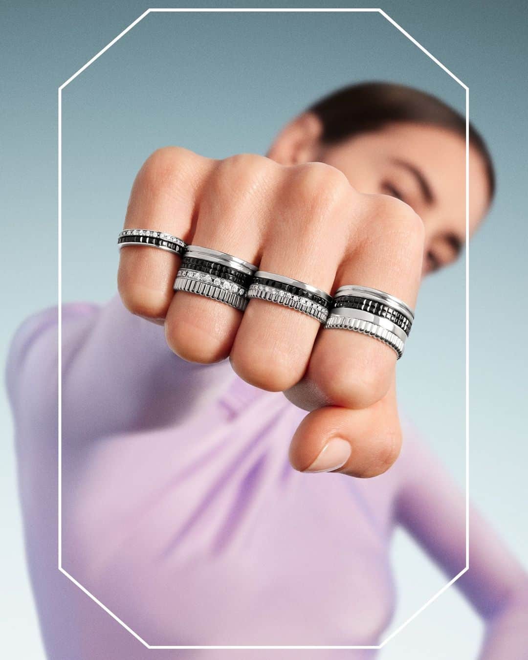ブシュロンのインスタグラム：「POWER PERSPECTIVE⁣ ⁣ Respect. The powerful facets and geometry of Quatre Black Edition pack a punch, whatever your mood.⁣ ⁣ #BasicnotBasic⁣ #BoucheronQuatre」