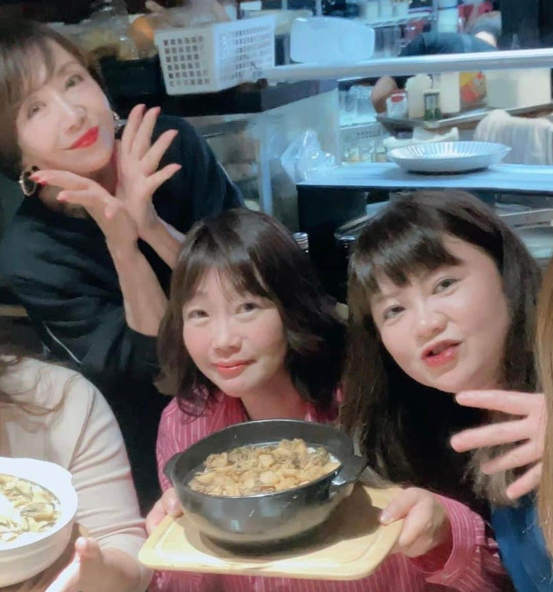 奈美悦子さんのインスタグラム写真 - (奈美悦子Instagram)「鮑で女子会！ 「あわび亭」で鮑三昧❣️ #鮑 #アワビ #あわび #鮑三昧#練馬グルメ #女子会 #女子会ディナー#贅沢 #贅沢ディナー #美味しい #楽しい #楽しい時間」4月1日 19時07分 - nami.etsuko