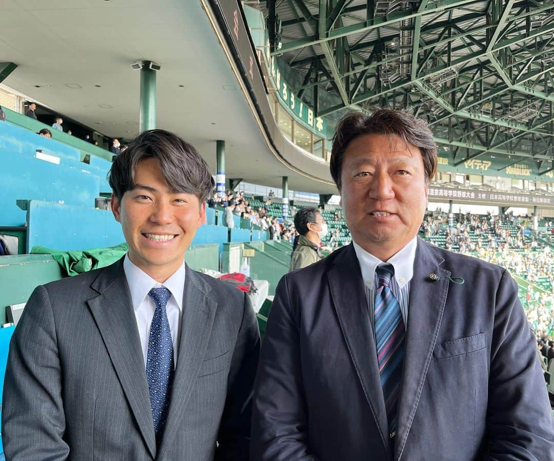 三ツ廣政輝さんのインスタグラム写真 - (三ツ廣政輝Instagram)「ラジオにて選抜高校野球決勝の実況を担当させていただきました🌸  決勝は山梨学院対報徳学園。 決勝までは配信で3試合実況を担当していたんですが、なんと両校とも今大会実況を担当した学校でした！  大会終了後には解説していただいた浦和学院前監督森士さんとお写真も🙇  高校生のみなさん、数々の素晴らしいゲーム、そしてドラマをありがとうございました！  #春はセンバツから #センバツ #センバツ高校野球 #選抜高校野球」4月1日 19時10分 - masaki_mitsuhiro