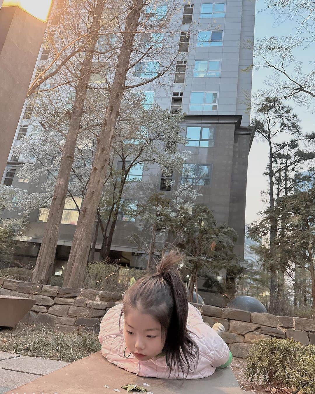 ソ・イヒョンさんのインスタグラム写真 - (ソ・イヒョンInstagram)「너무 예쁘다~🌸」4月1日 19時26分 - ssoyang84