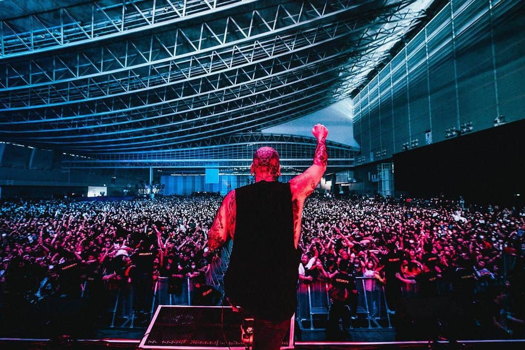 Crystal Lakeのインスタグラム：「Thank you @knotfestjapan   This is our inaugural run as brandnew member.  No words just insane!  See you soon!  📷: @nekoze_photo  #KnotfestJapan #Knotfes #CrystalLake #NewChapter」
