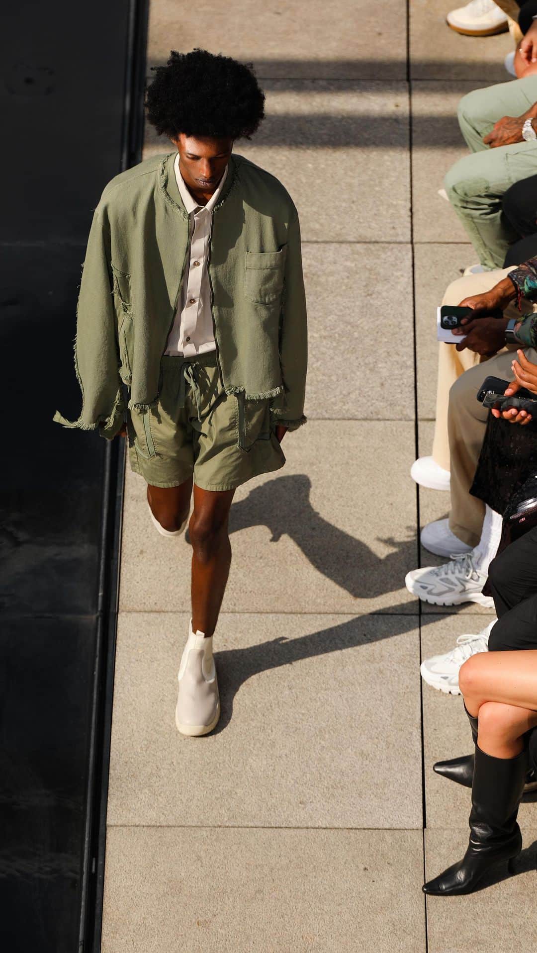 ジョン エリオットのインスタグラム：「Vintage Frame Outerwear and shorts. Available now alongside the SS23 collection.   Debuted during our Spring / Summer 23 runway show, “Leap of Faith,” shown at the Centre Pompidou in Paris.」