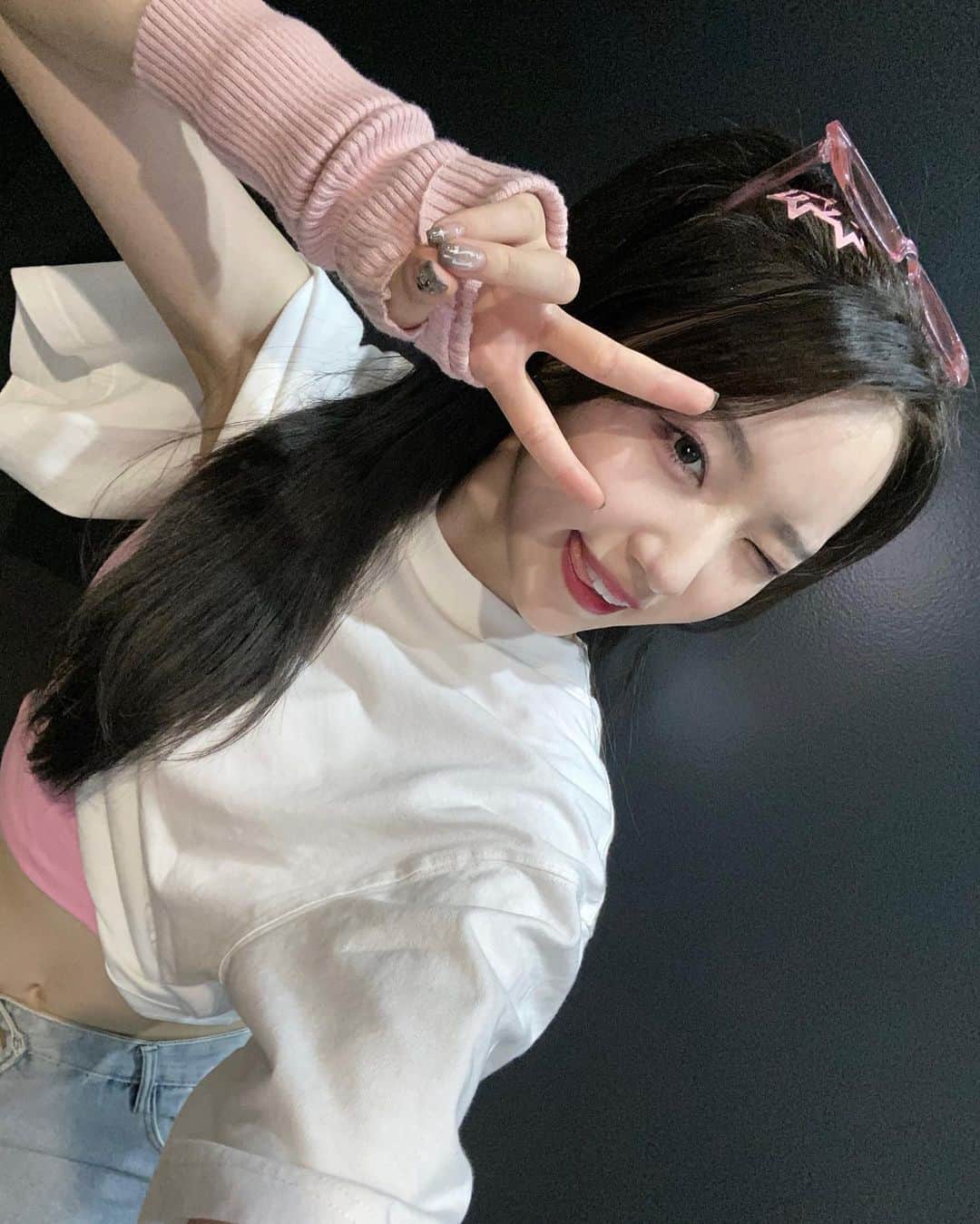山内若杏名のインスタグラム：「#pinkish 🎟🪄🫧」