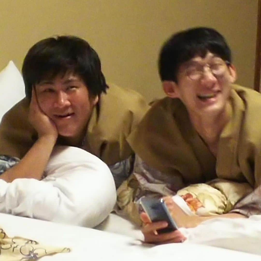 きんさんのインスタグラム写真 - (きんInstagram)「常にこのきんと 遊んでくれて ありがとうございました！！！ 気をつけて行ってください！ キラキラの大阪編やで！！！！！」4月1日 20時09分 - biscuitbrotherskin