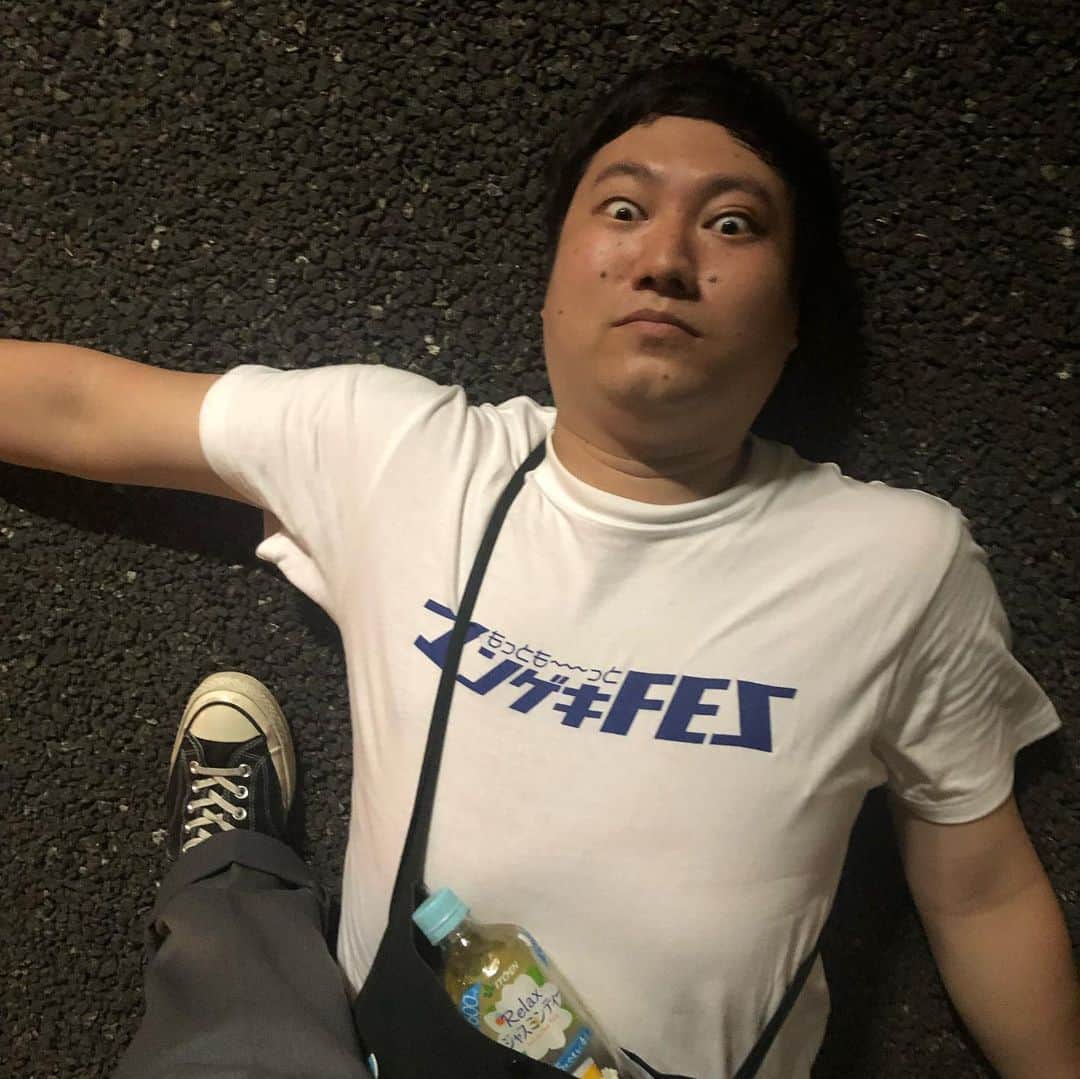 きんさんのインスタグラム写真 - (きんInstagram)「常にこのきんと 遊んでくれて ありがとうございました！！！ 気をつけて行ってください！ キラキラの大阪編やで！！！！！」4月1日 20時09分 - biscuitbrotherskin