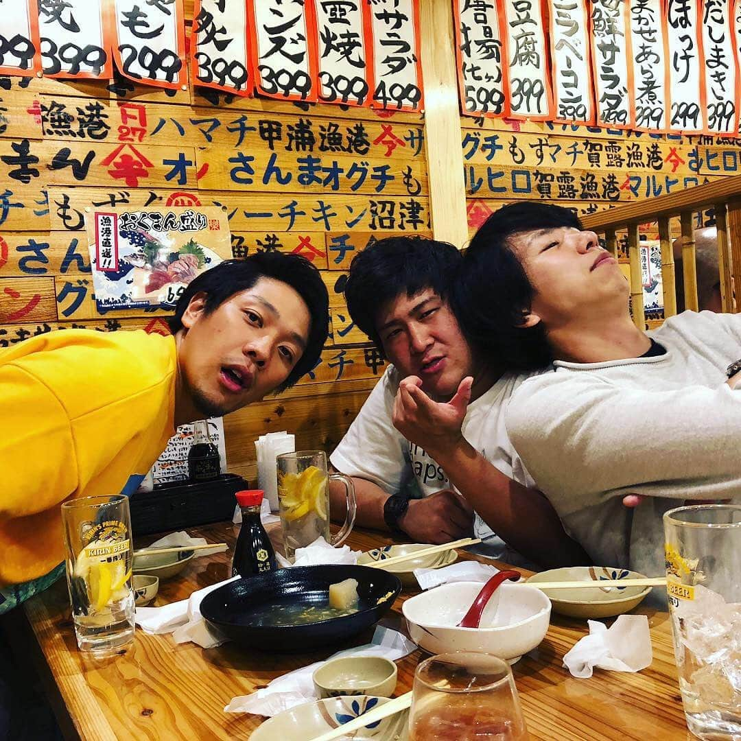 きんさんのインスタグラム写真 - (きんInstagram)「常にこのきんと 遊んでくれて ありがとうございました！！！ 気をつけて行ってください！ キラキラの大阪編やで！！！！！」4月1日 20時09分 - biscuitbrotherskin