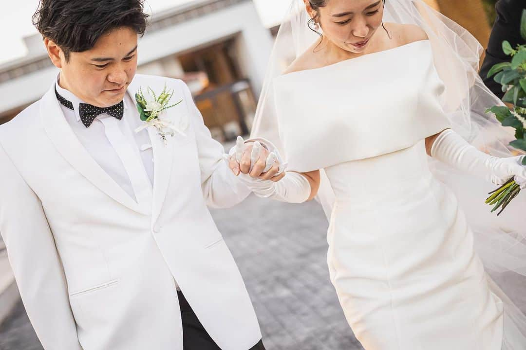 結婚式場 ヒルズスィーツ宇都宮ブリーズテラスさんのインスタグラム写真 - (結婚式場 ヒルズスィーツ宇都宮ブリーズテラスInstagram)「#resortphotography   「栃木県で、#リゾートフォト が叶う場所」 #ヒルズスィーツ宇都宮ブリーズテラス   「リゾートウエディングに憧れがある！ でも、大切な皆様のアクセスを考えると 栃木県内で結婚式をしたい！」 そんな、皆様のご希望を叶えられる場所です✴︎  ヒルズスィーツ宇都宮では 沖縄リゾートフォトのご案内も可能となっております おふたりでハネムーンをかねて沖縄で リゾートフォトを撮影しておふたりだけの大切な思い出に♪そちらで撮影したお写真や動画を当日使用し、 大切な皆様に、よりリゾートを感じられる お時間をお過ごしいただくことができます☺︎ . . . #リゾートウェディング  #チャペル  #ディアーズウエディング #新郎新婦 #ウェディングドレス #結婚式料理 #ウェディング #プレ花嫁 #2023秋婚 #2023冬婚 #2023年春婚#結婚 #栃木県結婚式場#ヒルズスィーツ#インターパーク結婚式場#プラコレ#farnyレポ#会場装花 #高砂装花 #卒花嫁 #卒花嫁レポ #ウェルカムスペース#フィオーレビアンカ#フィオーレビアンカ花嫁」4月1日 20時48分 - hillssweets_wedding