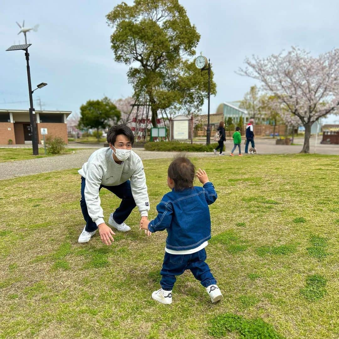 藤中優斗 さんのインスタグラム写真 - (藤中優斗 Instagram)「🌸👶🏻🌤️🧔🏻🌳🌸 @ennoy_com @stylistshibutsu  #文春リークス   #ennoy #ennoyofficial #theennoyprofessional  #スタイリスト私物」4月1日 20時51分 - yu__to__01