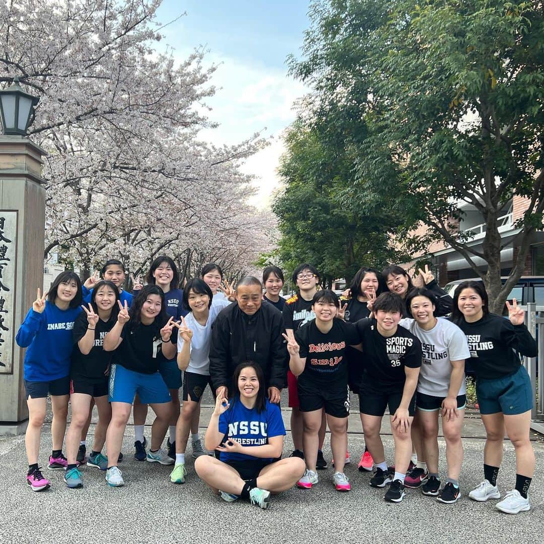 藤波朱理のインスタグラム：「大学2年生🌸 目標に向かって頑張れる環境に感謝！ 今しか出来ないことを全力で楽しむ🔥」