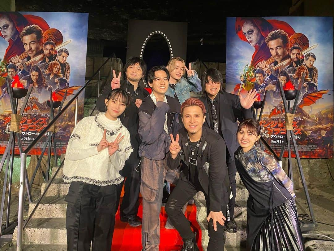 南沙良さんのインスタグラム写真 - (南沙良Instagram)「映画『ダンジョンズ＆ドラゴンズ／アウトローたちの誇り』が昨日より公開しています🌲  全国の映画館で観られます 是非ご覧ください」4月1日 21時03分 - lespros_sara00