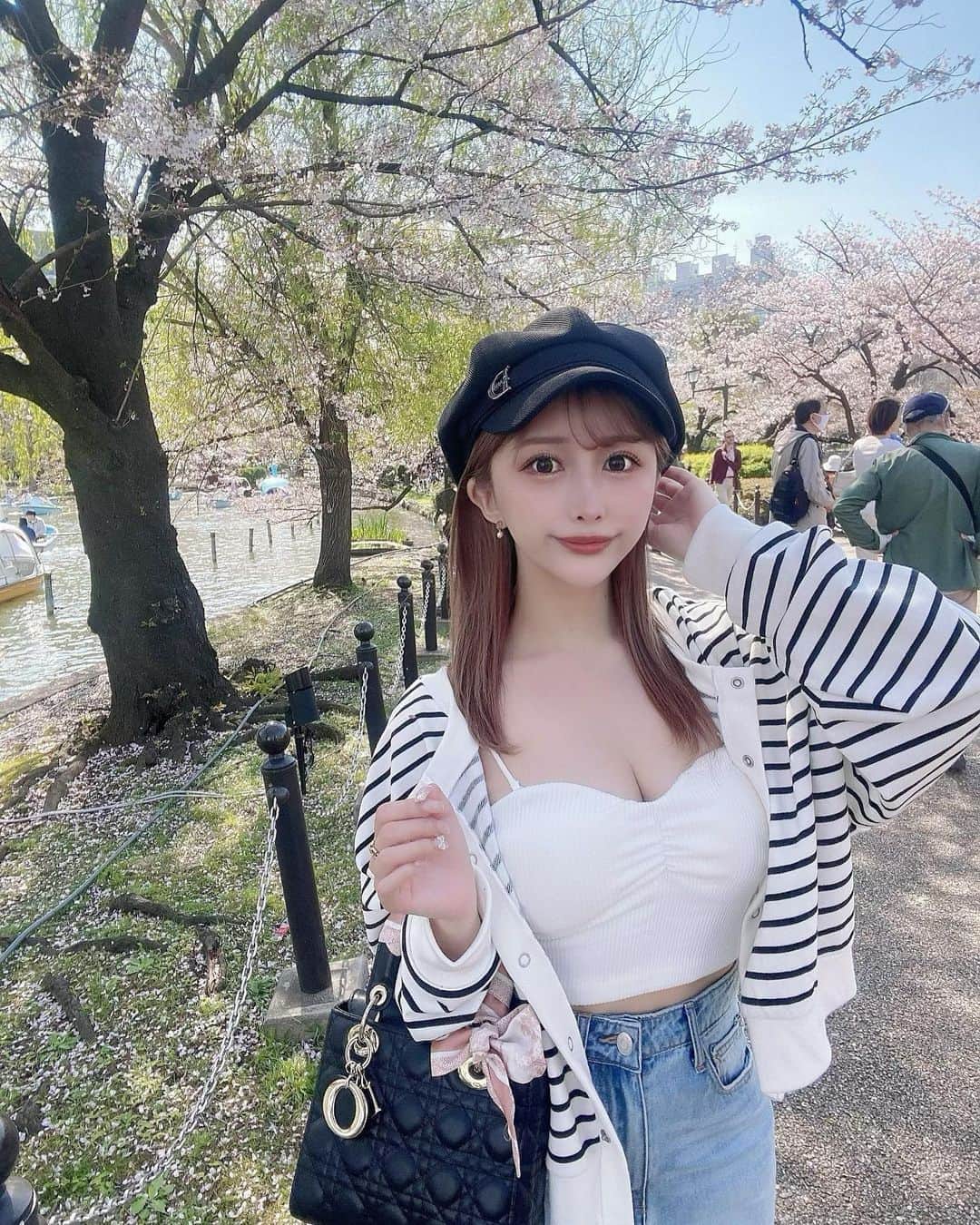 愛咲まいかのインスタグラム：「🌸 4月🌸🌸  #桜」