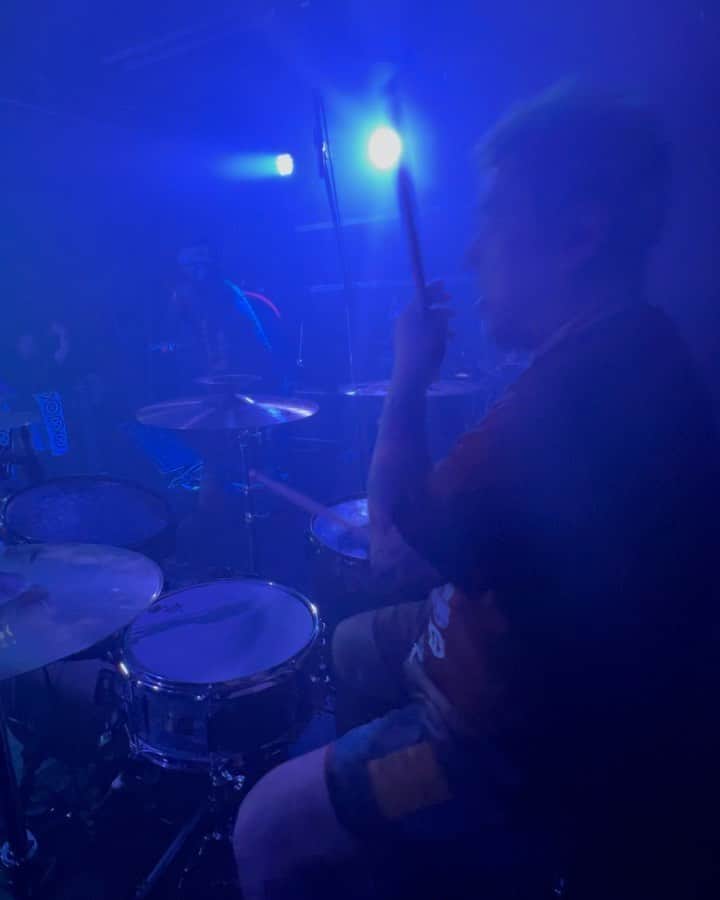 のインスタグラム：「本日は、UZMK‼️ CHASED pre. 【 TERRA COMBAT 】に参戦🤘  みんなで声だして‼️JUMPして‼️ ええ時間共有できました。  感謝。  #CHASED #TERRACOMBAT #uzmk #duttch」