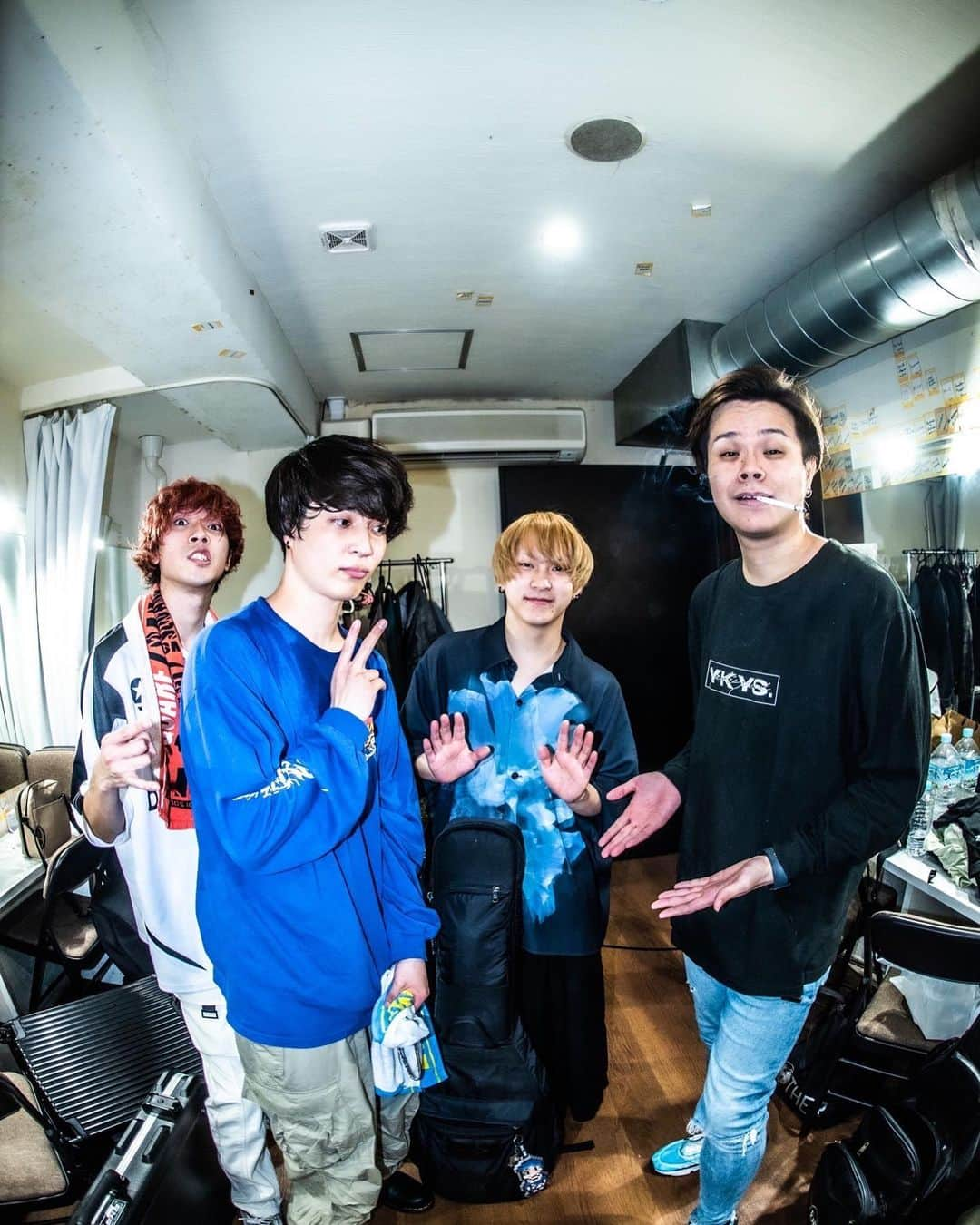 睦のインスタグラム：「4/1@大阪 アメリカ村BEYOND CHASED presents ｢TERRA COMBAT｣  大阪とことん楽しんだ ライブハウスどんどん戻ってきてるね 関西でももっともっとみんなで大きくしていきたいな CHASED、見にくれた方ありがとうね  photo by @lyyyyycoris761   #voisquarecat #ぼいすく#バンド #音楽 #ベース #ベースボーカル #ロック #ロックバンド #ライブバンド #ライブ #音楽 #music #rock #大阪 #アメリカ村 #BEYOND #CHASED」