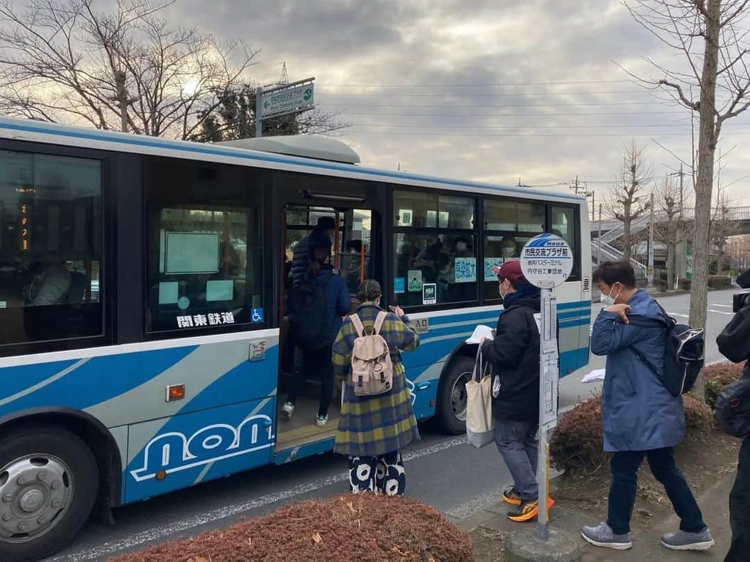 テレビ東京「太川蛭子の旅バラ」さんのインスタグラム写真 - (テレビ東京「太川蛭子の旅バラ」Instagram)「来週4/5（水）6時25分からの水バラは… 「ローカル路線バス乗り継ぎ対決旅 路線バスで鬼ごっこ」第8弾👹 今回の舞台は…史上最大スケール １都４県を舞台に壮絶な鬼ごっこを繰り広げる！🚶🏃 １年以上勝っておらず、これ以上負けられない太川チームは絶対に勝ちたいと願う勝利への執念を持ったメンバーを招集！！  まず1人目は… 実は芸能界屈指のバス旅マニア！春香クリスティーンさん👏 4年半のお休み期間を経て昨年芸能界に復帰。 マネージャーさんに出たい番組を聞かれ「バス旅に出たい！」と言ったところバス旅鬼ごっこへの出演が決定！🎉 地図読みのスキルも抜群！ 太川リーダーをサポートして勝利へと導けるのか！？  続いて2人目は… KING of 地下芸人！チャンス大城さん👏芸歴33年！アングラ界のレジェンドが登場！ 何と19時台の地上波番組に出演するのは初めてだそう😮 得意の㊙️モノマネも披露！ チームに”チャンス”をもたらすことができるのか！？ そしてリーダー！ バス旅のプロ・太川陽介さんは現在２連敗中… 絶対に負けられない！今回の鬼ごっこ！！ いつにも増して本気の太川さん！波乱の展開をお見逃しなく💡 放送は来週水曜夜6時25分からテレビ東京系列で！🗼 テレビ東京をご覧になれない地域の方もスマホやタブレットからTVerにてリアルタイム配信の視聴が可能です📺 そちらもチェックしてみてください👀　  #テレビ東京 #テレ東 #水バラ #ローカル路線バス乗り継ぎ対決旅 #路線バスで鬼ごっこ #太川チーム #太川陽介 #春香クリスティーン #チャンス大城 #1都4県 #バス旅マニア #地下芸人 #バス旅のプロ #柴又帝釈天」4月1日 21時30分 - tvtokyo_tagaebi