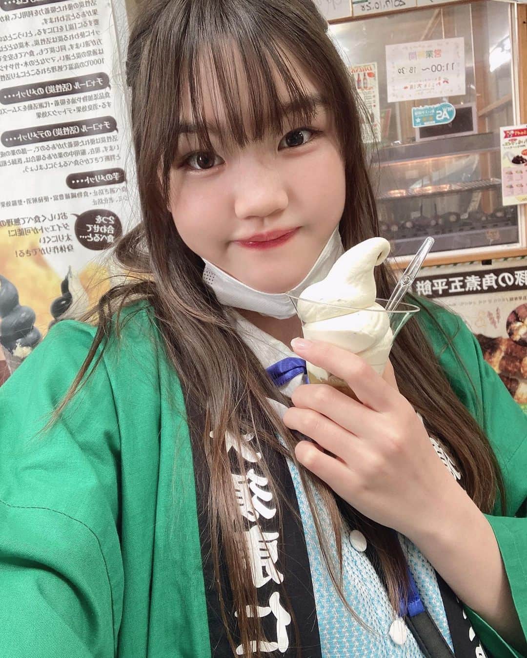 のインスタグラム：「｡❀ 今日2個目の投稿！ れこると大須さんでアイスを食べました🍠‪🍦‬美味しかったぁ 明日まで大須春祭り無茶売り祭を開催しています！色んな物が安くなっていたりするのでみんな来てねぇぇぇ！！！   #おーえすけー  #織原さくら #大須  #大須春祭り  #大須春祭り2023  #無茶売り祭  #拡散希望 #れこると大須」