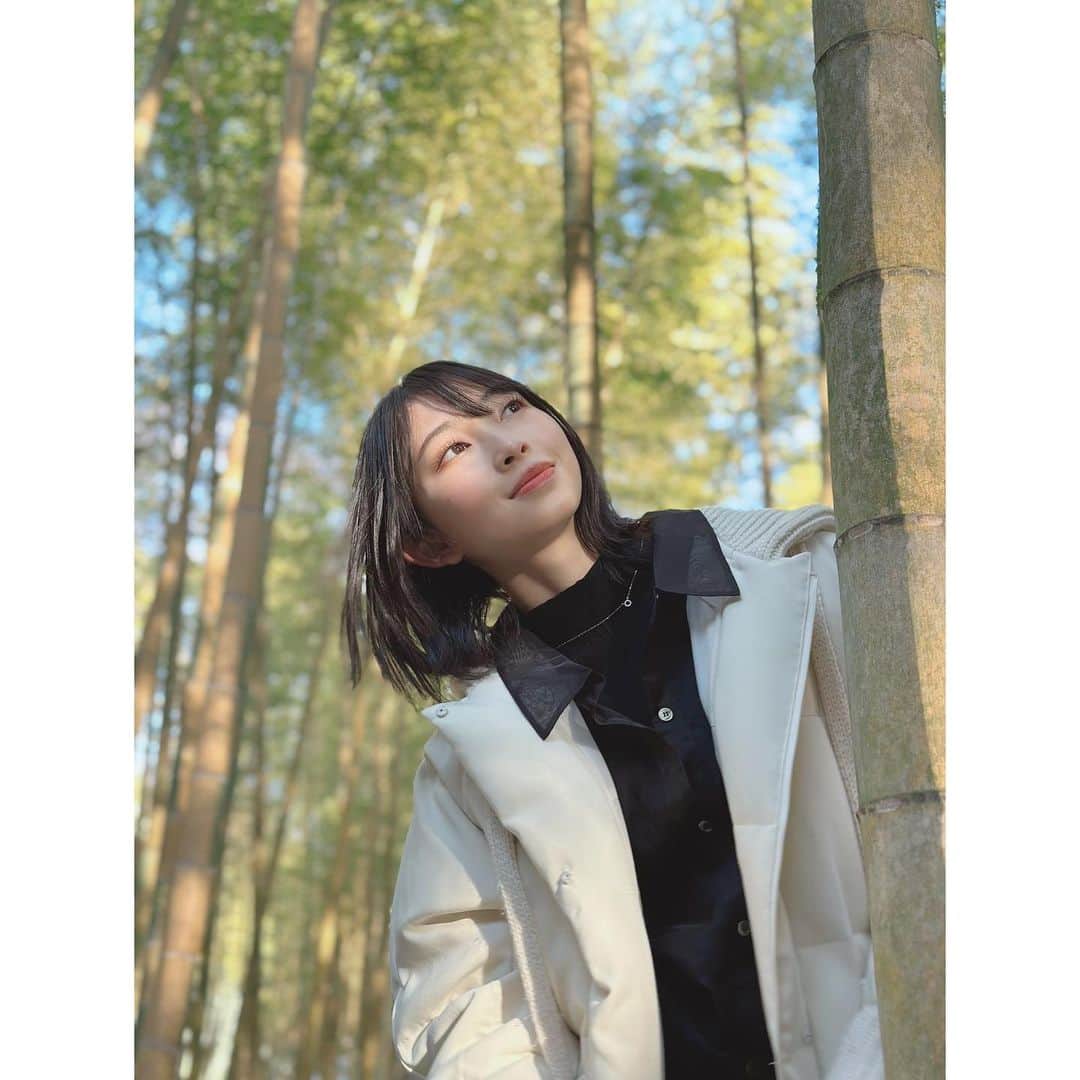 辻野かなみのインスタグラム：「❤︎  ⁡ 竹林🎋 ⁡ 癒されました☺️ ⁡ ⁡ YouTube「辻野かなみのつじの〜んびりチャンネル」に宇都宮観光のVLOGアップしているので、観てねっ🤍  あ、この時は、まだ黒髪だ😄 ⁡ #栃木県　#宇都宮　#若竹の杜　#若山農園　#竹林　#癒し #辻野かなみ　#かなみん　#超ときめき宣伝部 #超とき宣　#アイドル　#𝖨𝖣𝖮𝖫#𝗂𝗇𝗌𝗍𝖺𝗀𝗈𝗈𝖽 #𝗂𝗇𝗌𝗍𝖺𝗅𝗂𝗄𝖾 #𝖿𝗈𝗅𝗅𝗈𝗐𝗆𝖾 #𝗅𝗈𝗏𝖾 #데일리룩　#데일리룩코디　#패션	#오오티디 #데일리　#좋아요　#팔로우」