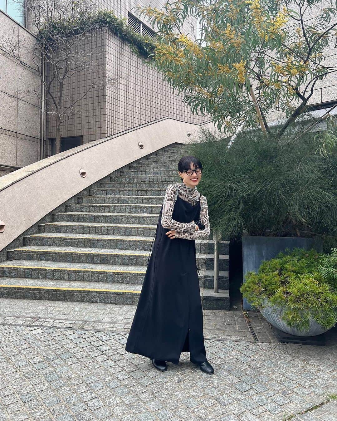 のインスタグラム：「_ 楽しそうなヒト。 @mkkrmc を撮影してたからね☝🏻  花粉で鼻は平気なのだけど目がｼﾎﾞｼﾎﾞなので最近はずっと眼鏡です。」