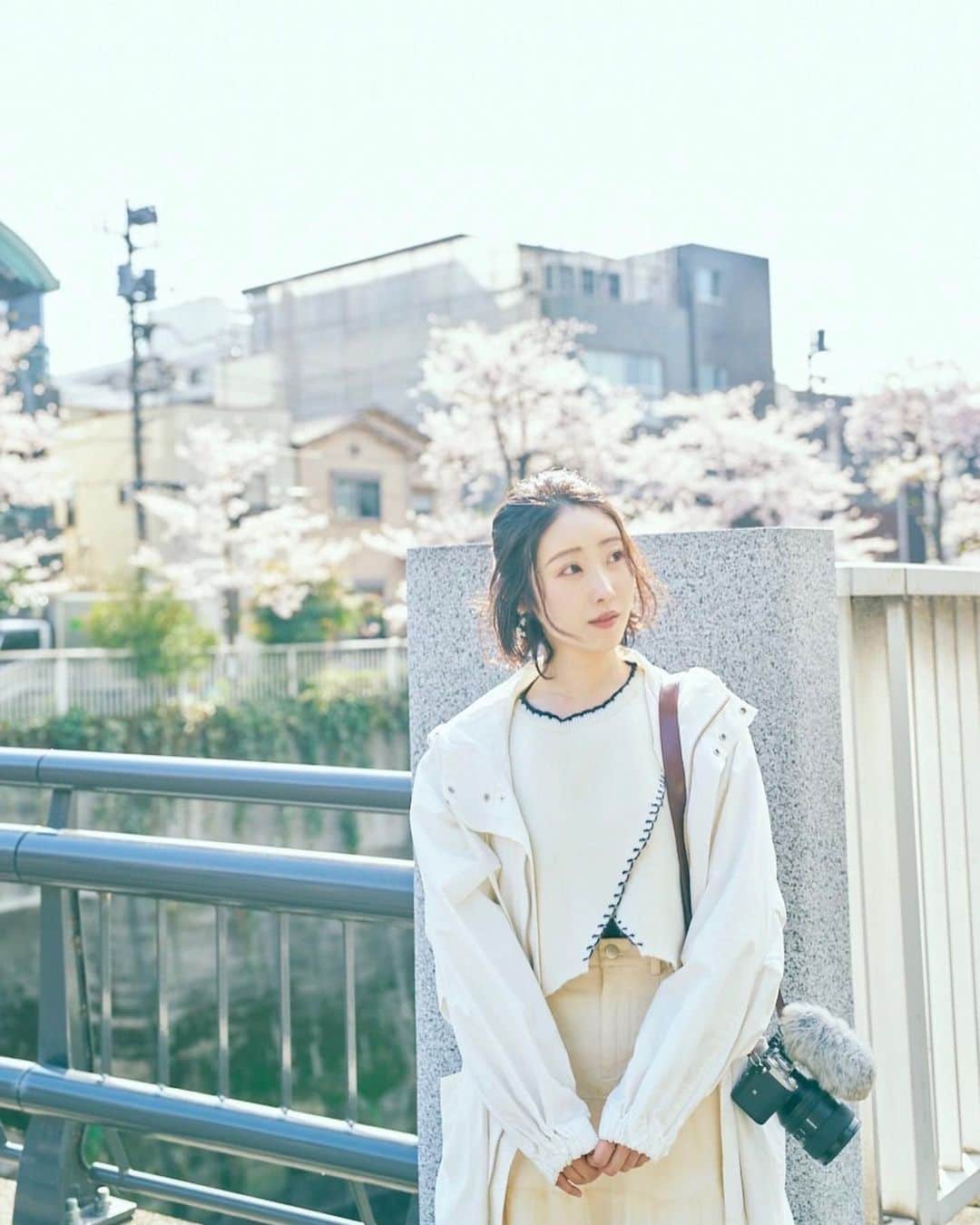 都丸ちよのインスタグラム：「. . . お花見できてよかった〜🌸 . @158nkao 📸」