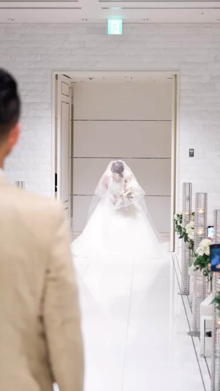 酒井桃子のインスタグラム：「. 2023.3.18 wedding🕊 @wedding0318  #wedding#weddingday#weddingdress#bridal#ウェディング#ウェディングヘア#ウェディングドレス#ウェディングフォト#結婚#結婚式#marriage」
