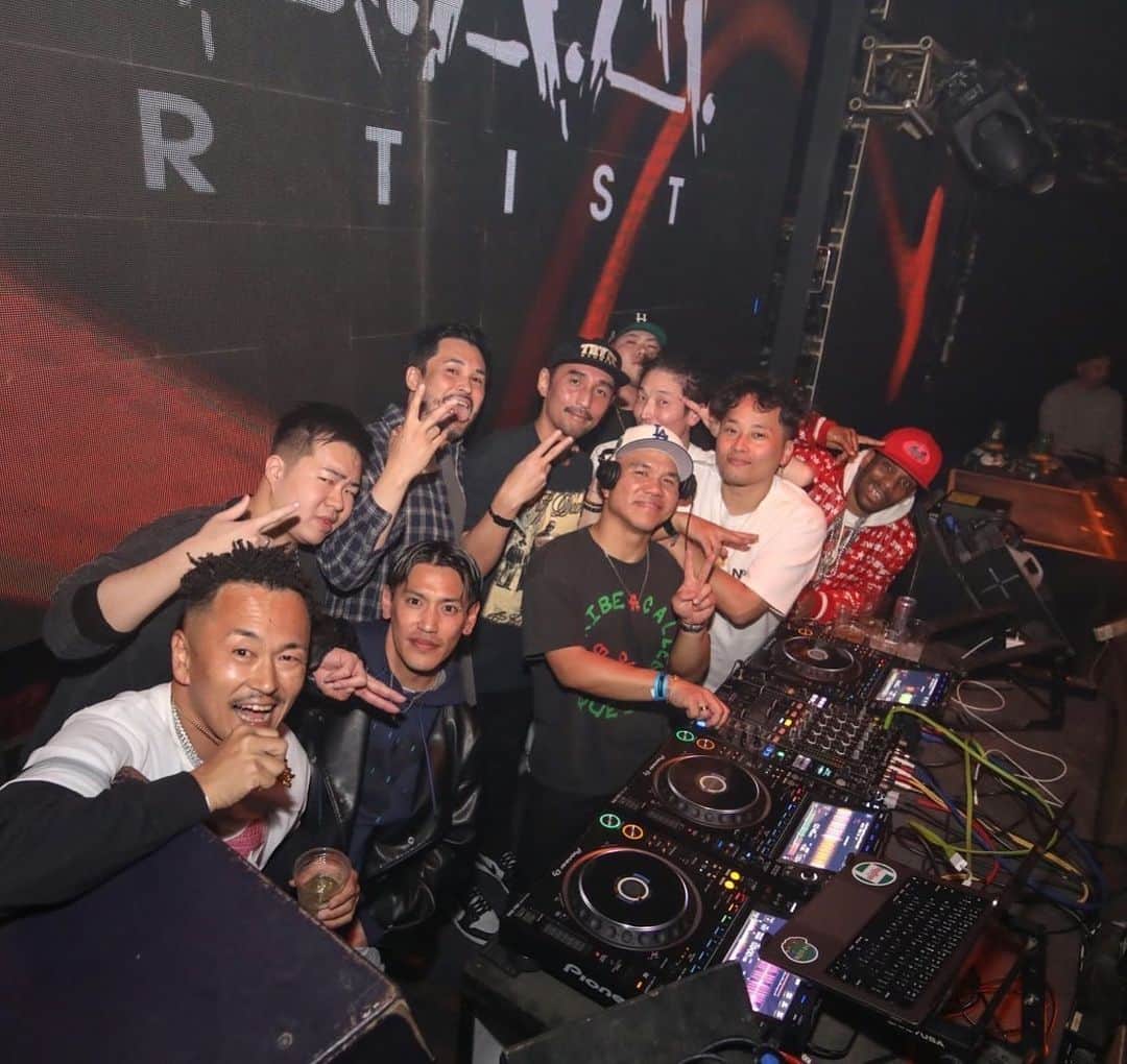 DJ LEADのインスタグラム：「SKAM X TOKYO SQUAD #skamlife #skamartist」