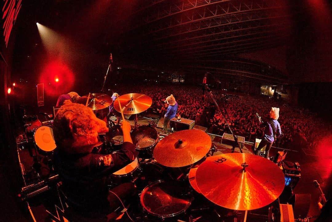 Man With A Missionのインスタグラム