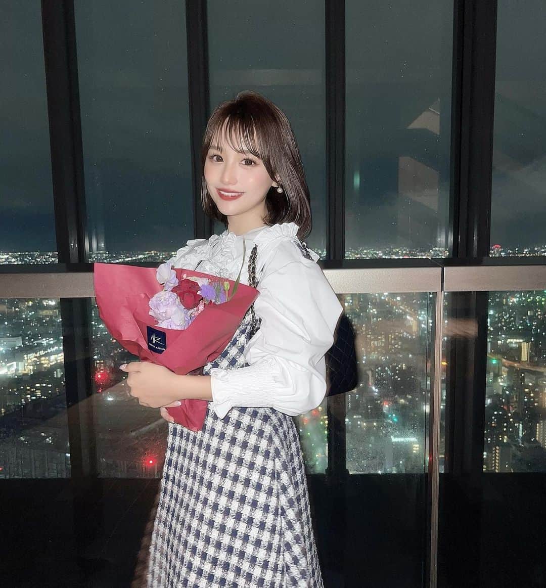 加藤里奈のインスタグラム：「⋆ 今年の誕生日はたんまりと食べました🥺  #ootd #fashion #instafood #instagram  #hairstyle #outfit #code #instafashion  #ファッション #撮影 #ヘアスタイル #ヘア  #コーディネート #コーデ #今日の服」