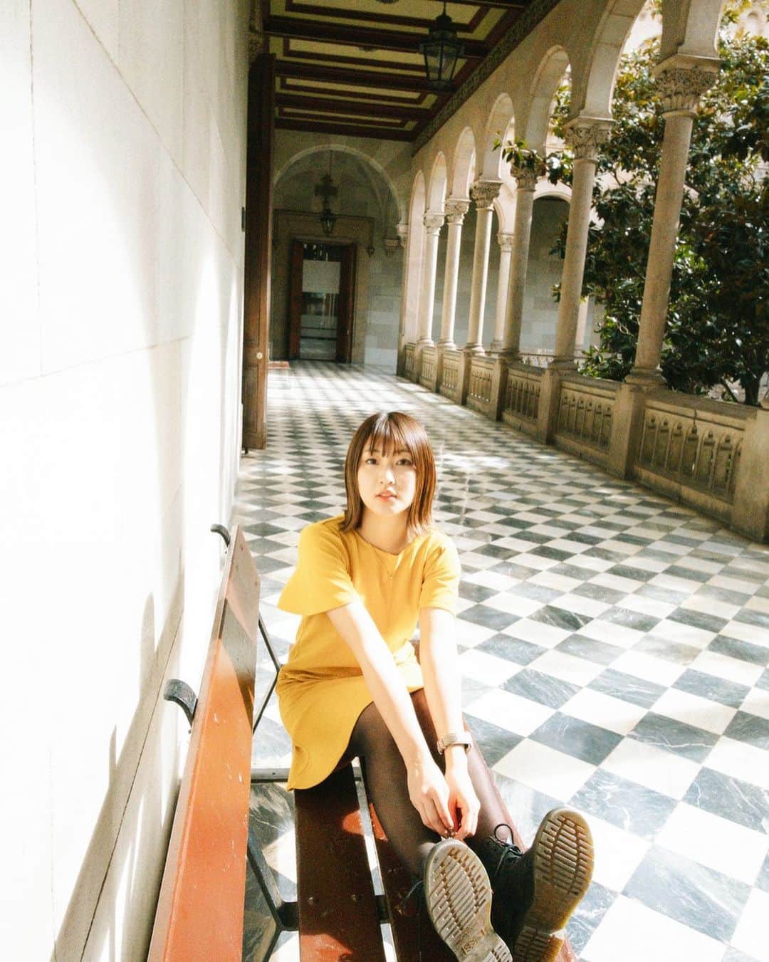 のインスタグラム：「Hello, April :)  #4月もよろしくね  photo by @laoqingx」