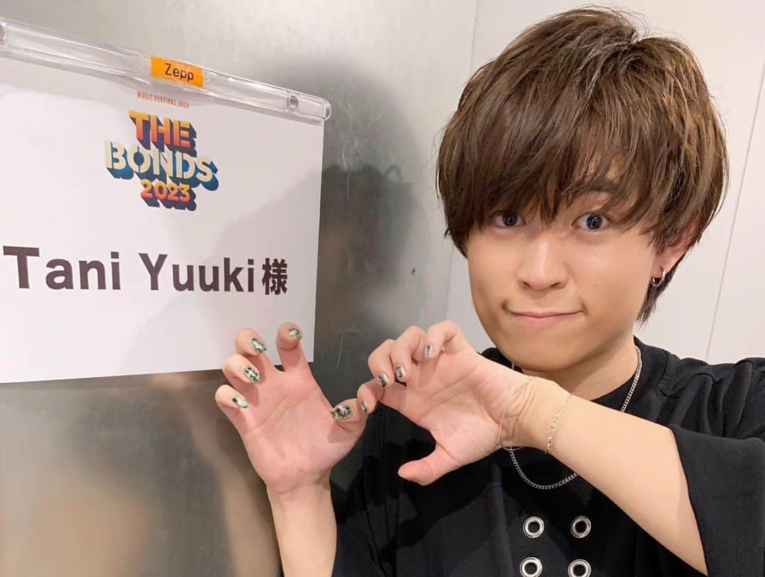 Tani Yuukiさんのインスタグラム写真 - (Tani YuukiInstagram)「THE BONDS ありがとうございました！ 大阪やっぱ最高だった、またね！✌️❤️‍🔥  #ボンズ」4月1日 22時57分 - u_yuuki_u
