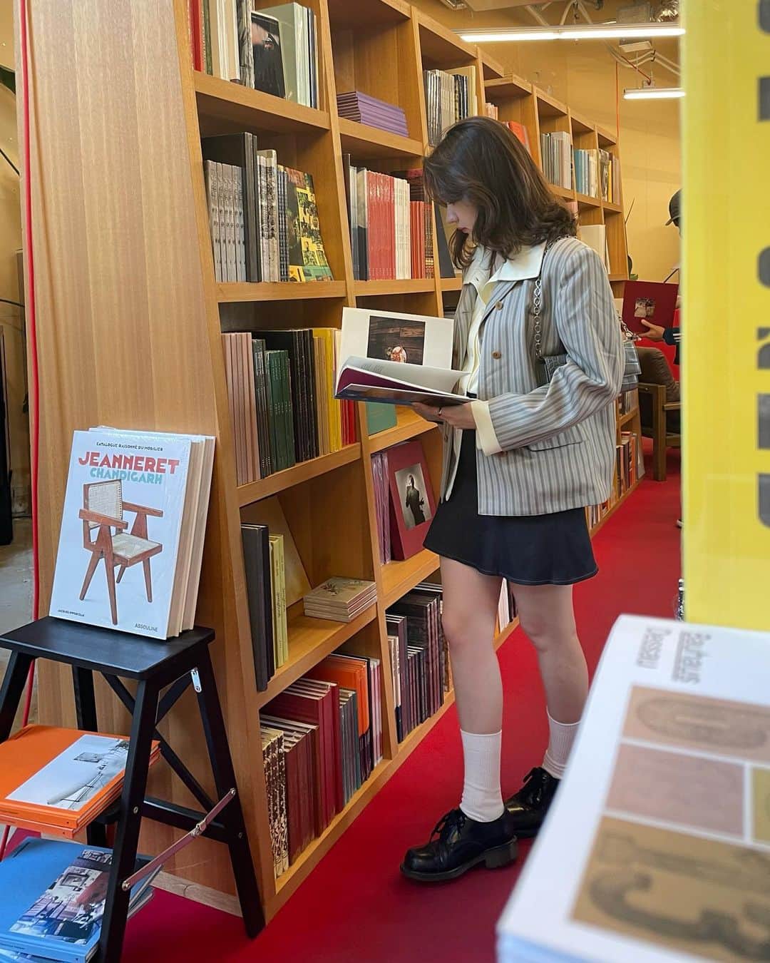 加藤愛里クリスティーナのインスタグラム：「Today😌📚  shirt @tina_jojun  other item from Vintage  📍SKWAT」