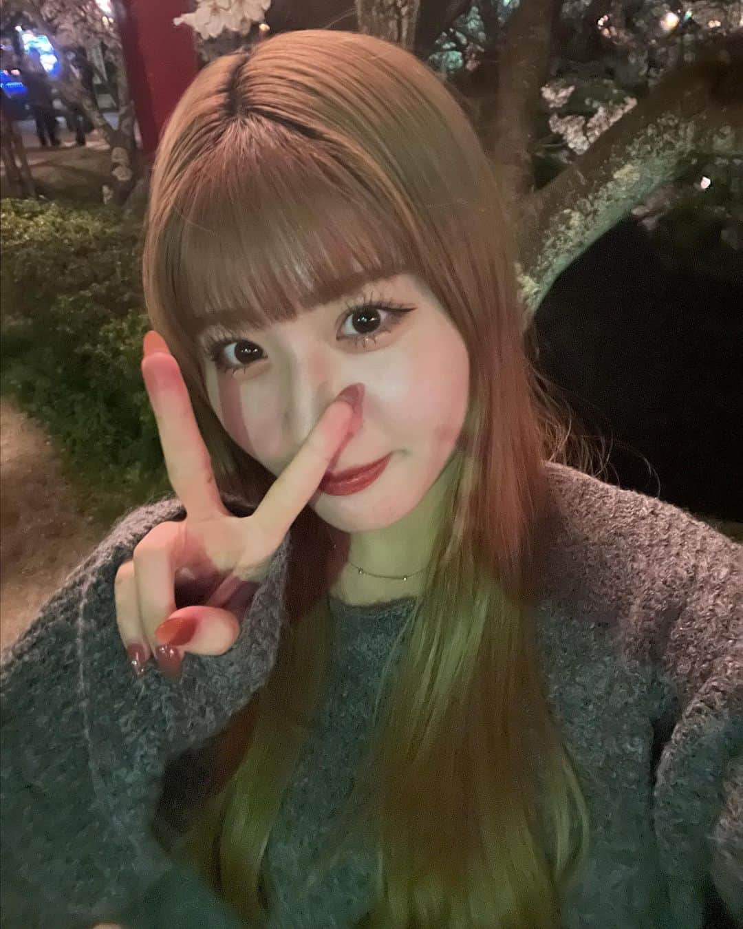 若林真帆のインスタグラム：「最近前髪の耐久力、最強なんだよね。最高〜」