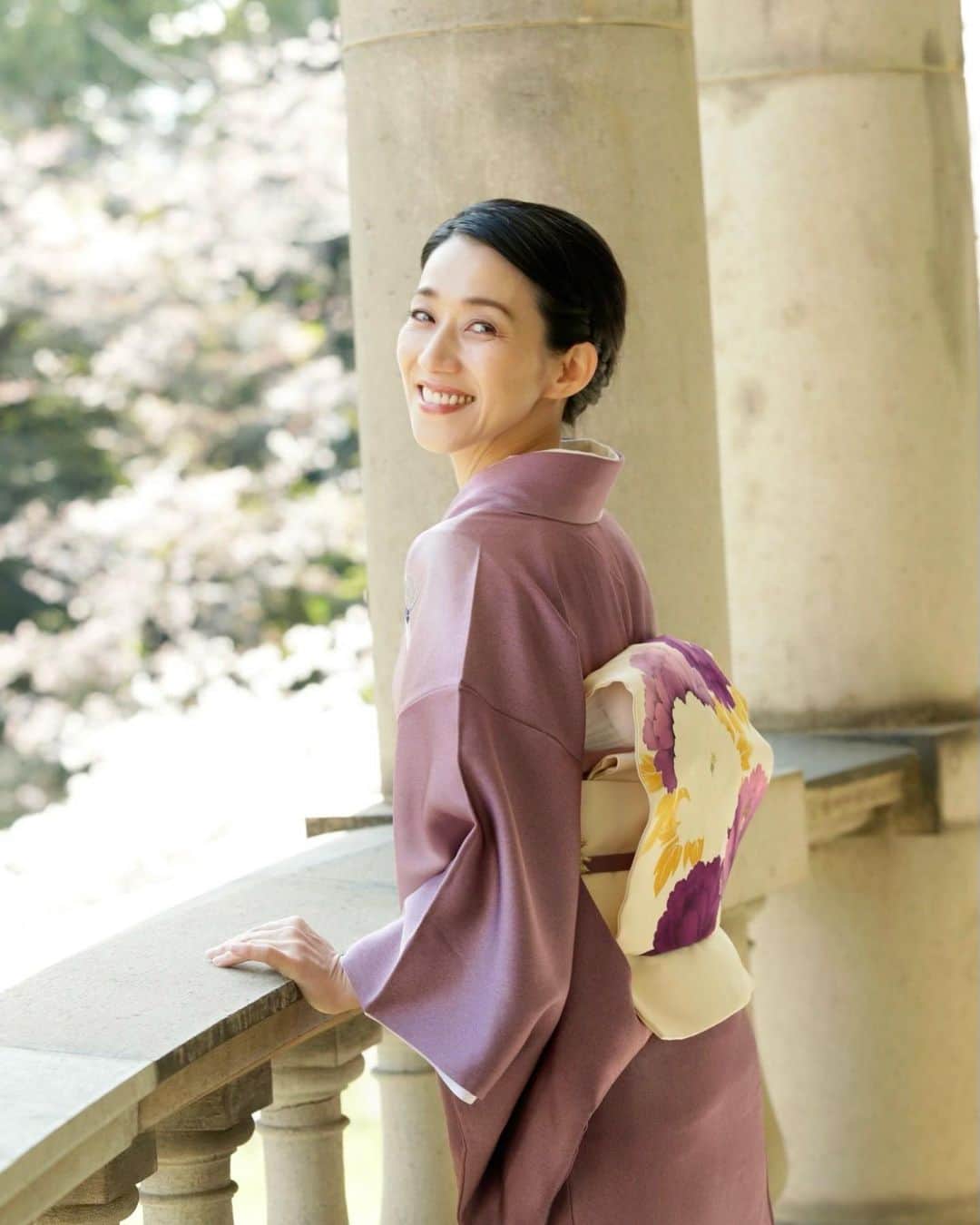 のインスタグラム：「4月もよろしくお願い致します！」