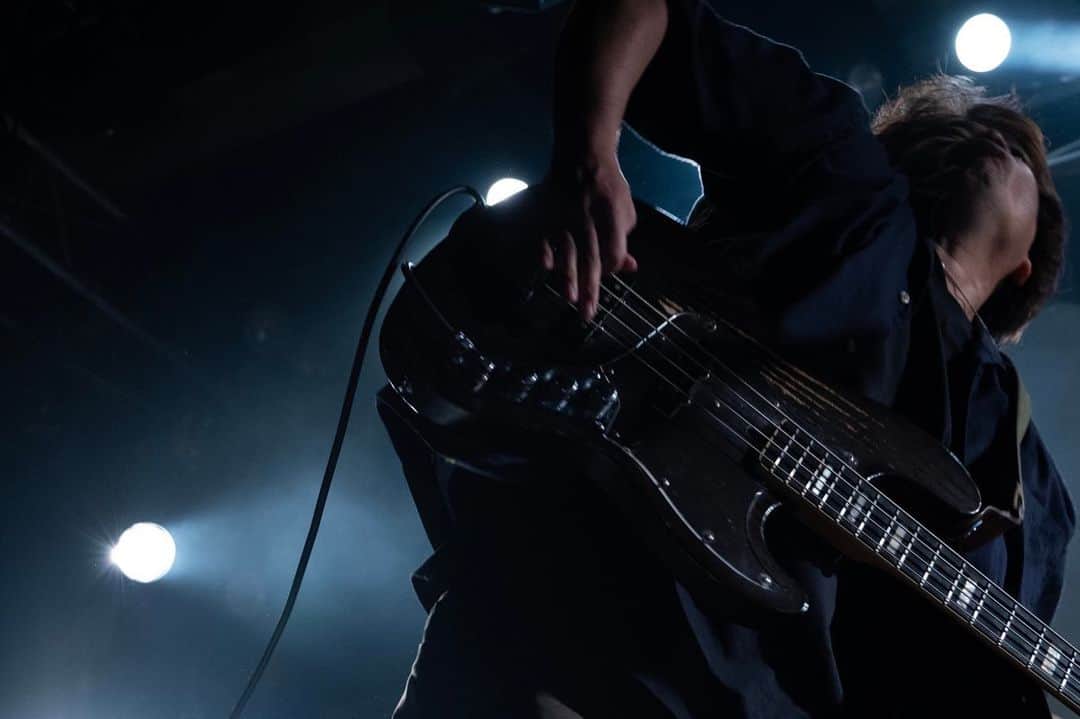 井澤惇のインスタグラム：「SYNCHRONICITY23。 ありがとうございました。  リハ無し、サウンドチェック無しで新曲を演奏するという無茶苦茶なムーブかましましたが、我々本人はそのヒリヒリ感を楽しみましたよ。  こうやって新曲をライブで育てていくのもLITEらしいかな、と。  photo by @yoshiaki_miura91」