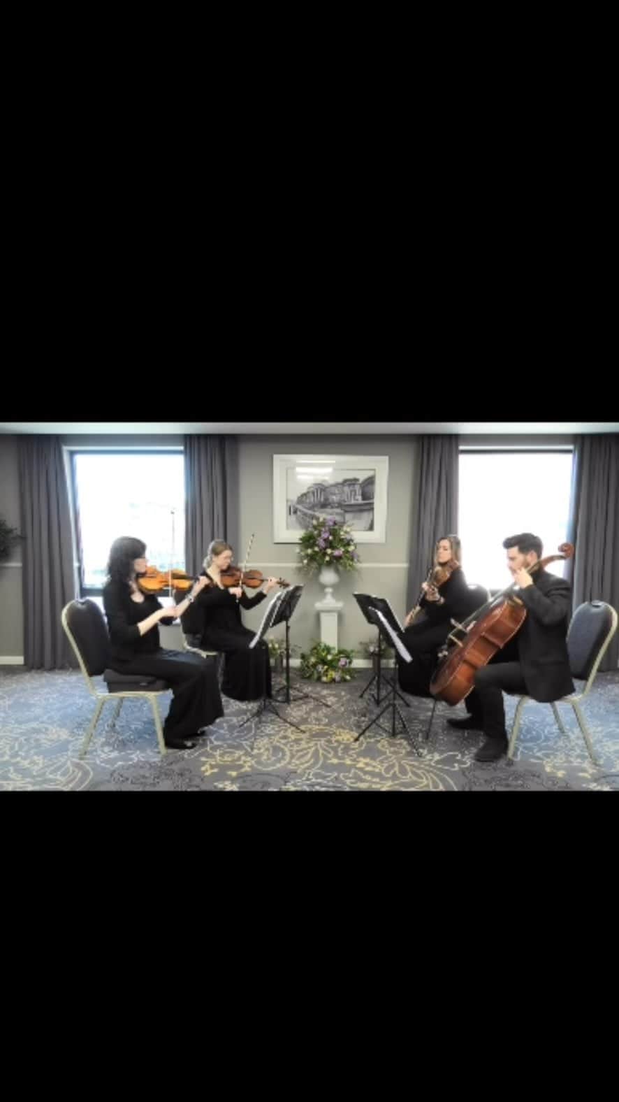 オリビア・タイのインスタグラム：「guess the song. 🤣🤣🤣🤣🤣🤣🤣  anyway, this is my new favorite YouTube channel - The String Quartet Channel 🎻」