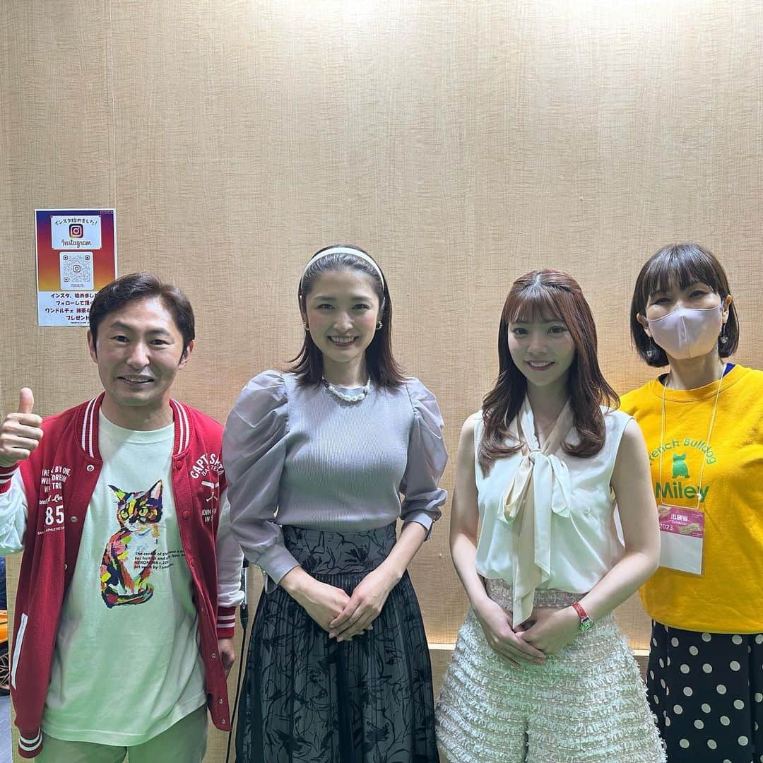 石川梨華のインスタグラム：「インターペット2023  昨日はインターペット2023 イトウアンドカンパニーリミテッドさんのブースにて、トークショーに参加させて頂きました！  なべやかんさん、奥様の萩野真理さん、みさきMちゃんと、ペット愛を語りました😊  会場にも沢山の方とワンちゃん達が居て、とても賑やかなイベントで楽しかったです💕  久しぶりに昔飼ってたラッキーの話も出来て、嬉しかったです！  素敵な時間を ありがとうございました❤️   #石川梨華 #モーニング娘og #リアル梨華 #二児の母 #やんちゃボーイズ #インターペット2023 #itoco #ペット大好き大集合」