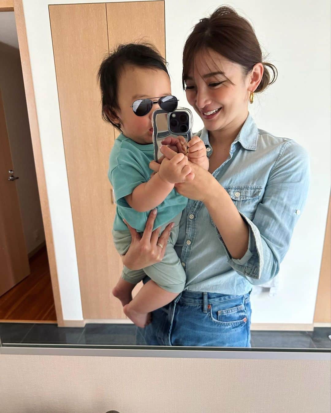 里海のインスタグラム：「Sunday☀️ 毎週日曜日は 遠出してピクニックに行きます☀️ 私の愛するタレ目の男❤️❤️❤️」