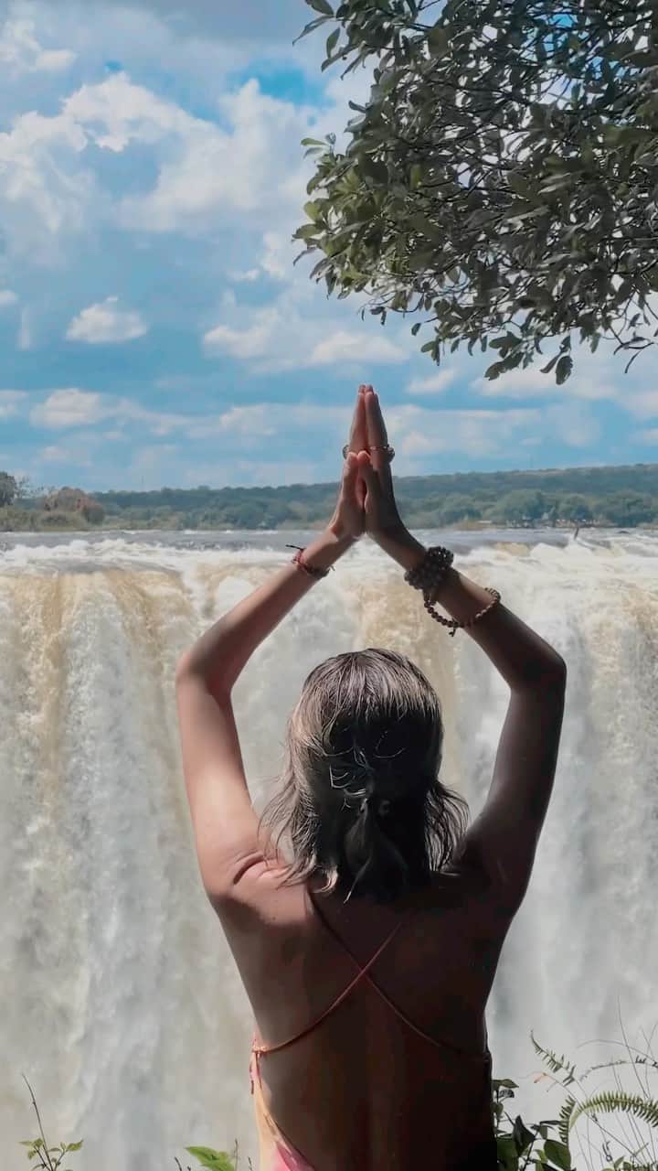 Nataly Osmannのインスタグラム：「The world is changed. I feel it in the water. I feel it in the earth. I smell it in the air.」